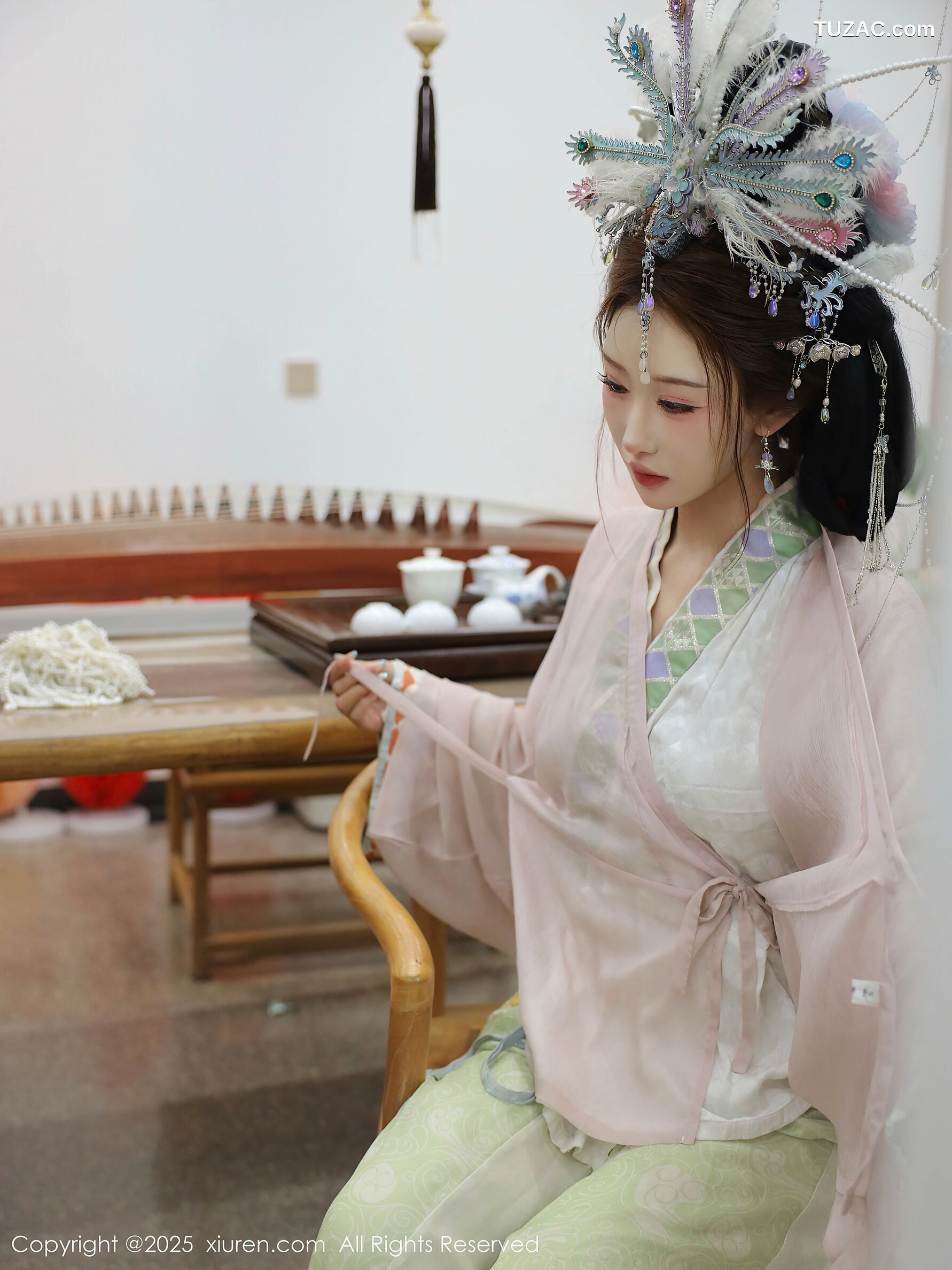 XiuRen秀人网-10736-金允希Yuki-女儿国国王主题古风爆乳-2025.09.05