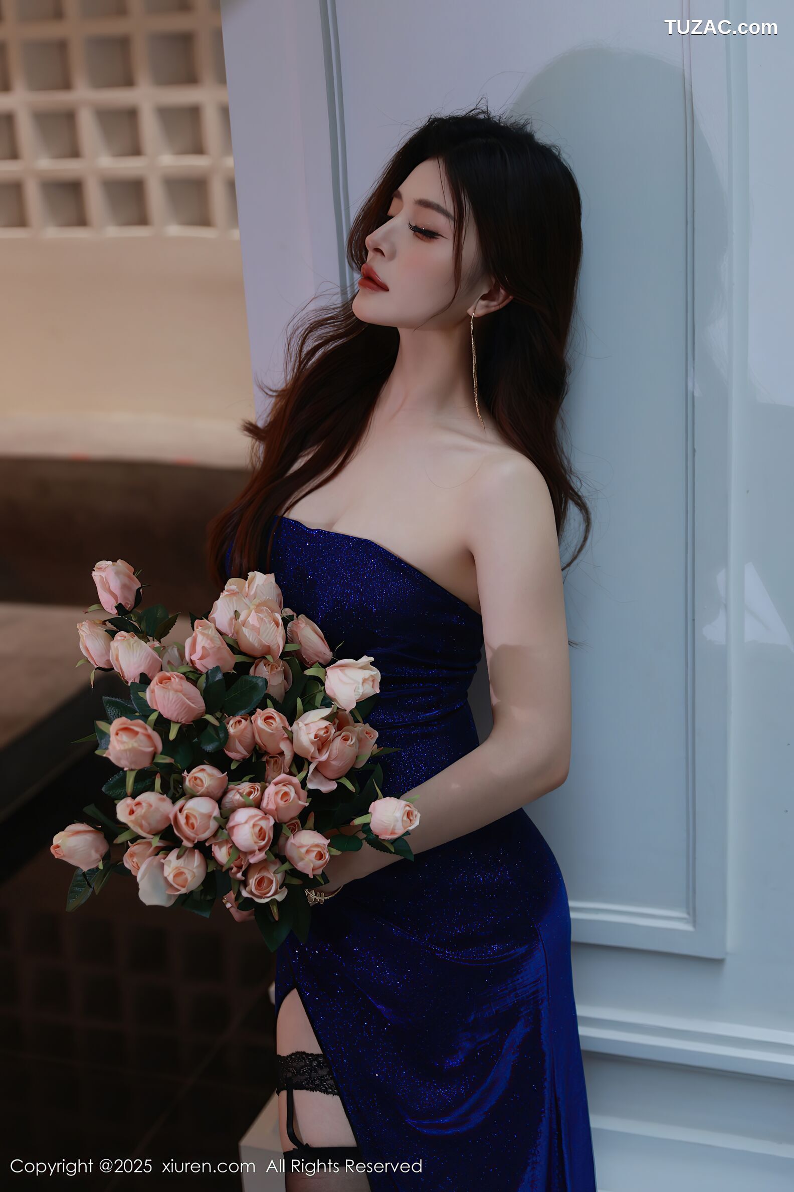 XiuRen秀人网-10740-阿依莎-蓝色抹胸长裙蓝色内衣黑丝-2025.09.08