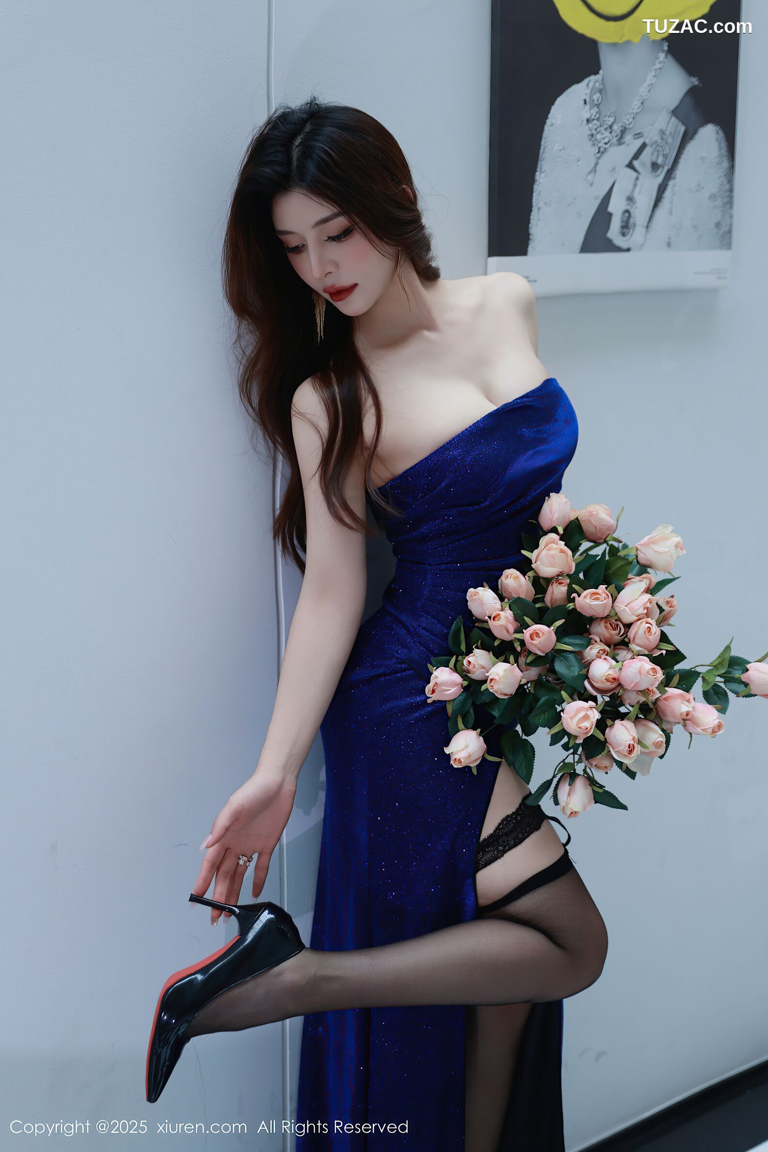 XiuRen秀人网-10740-阿依莎-蓝色抹胸长裙蓝色内衣黑丝-2025.09.08