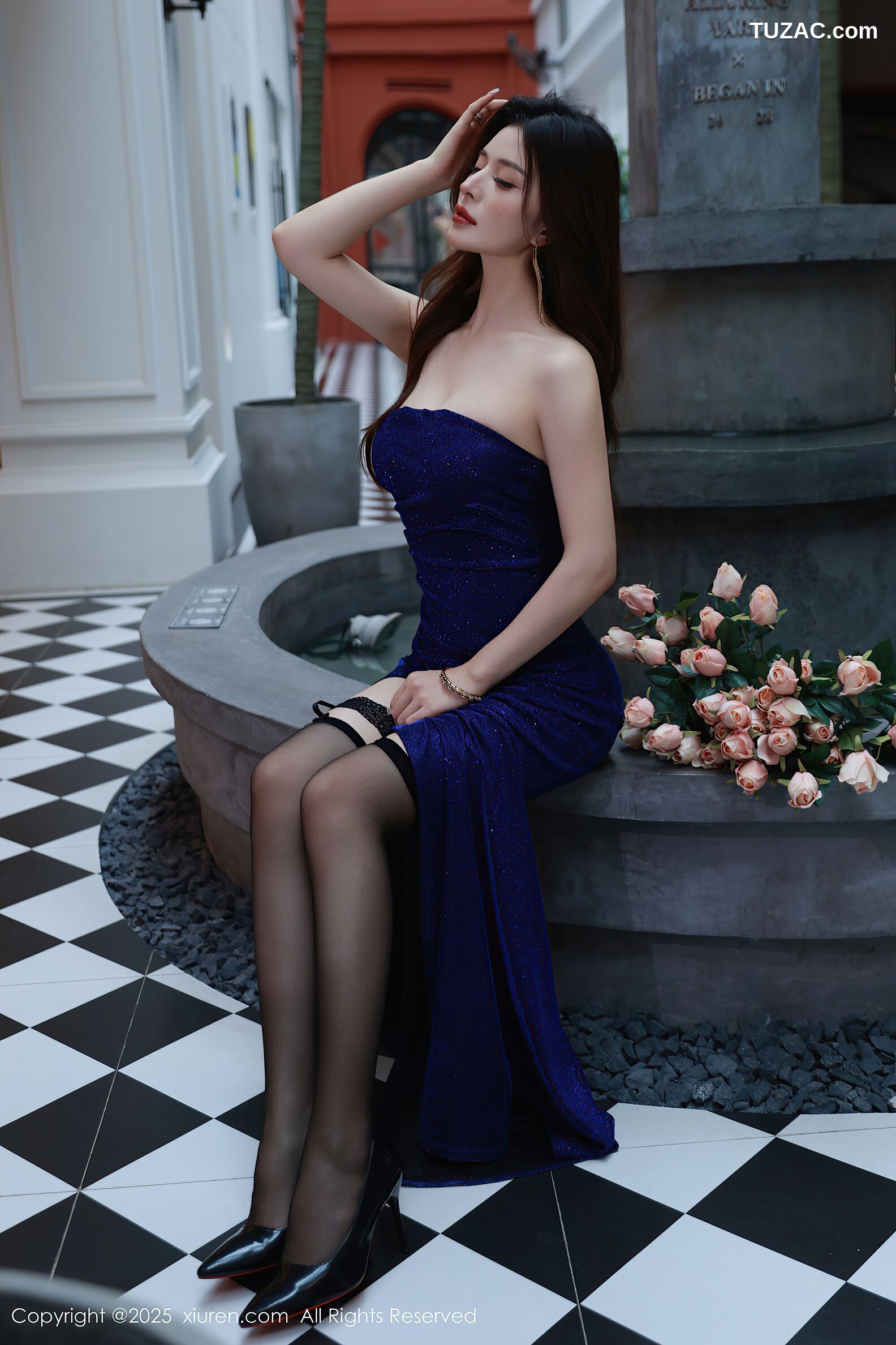 XiuRen秀人网-10740-阿依莎-蓝色抹胸长裙蓝色内衣黑丝-2025.09.08
