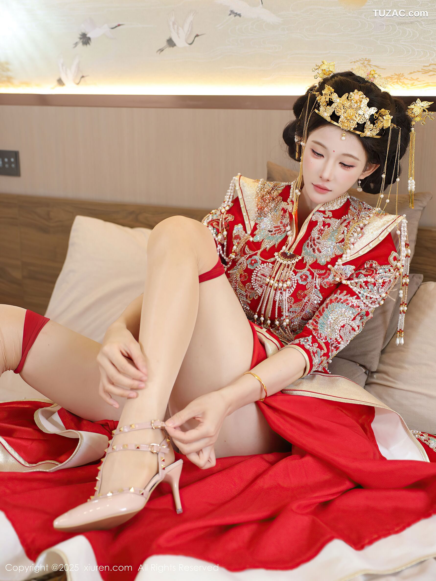 XiuRen秀人网-10742-梨霜儿-新娘红装红色内衣-2025.09.08