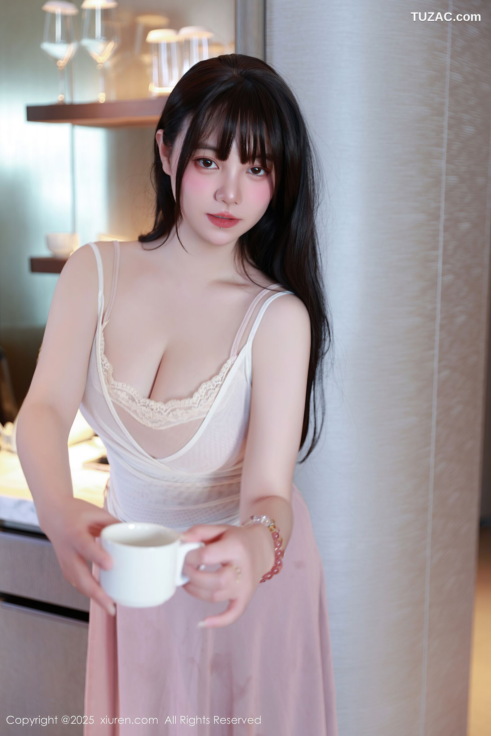 XiuRen秀人网-10746-软情-白色吊带粉色内衣曼妙身姿-2025.09.09