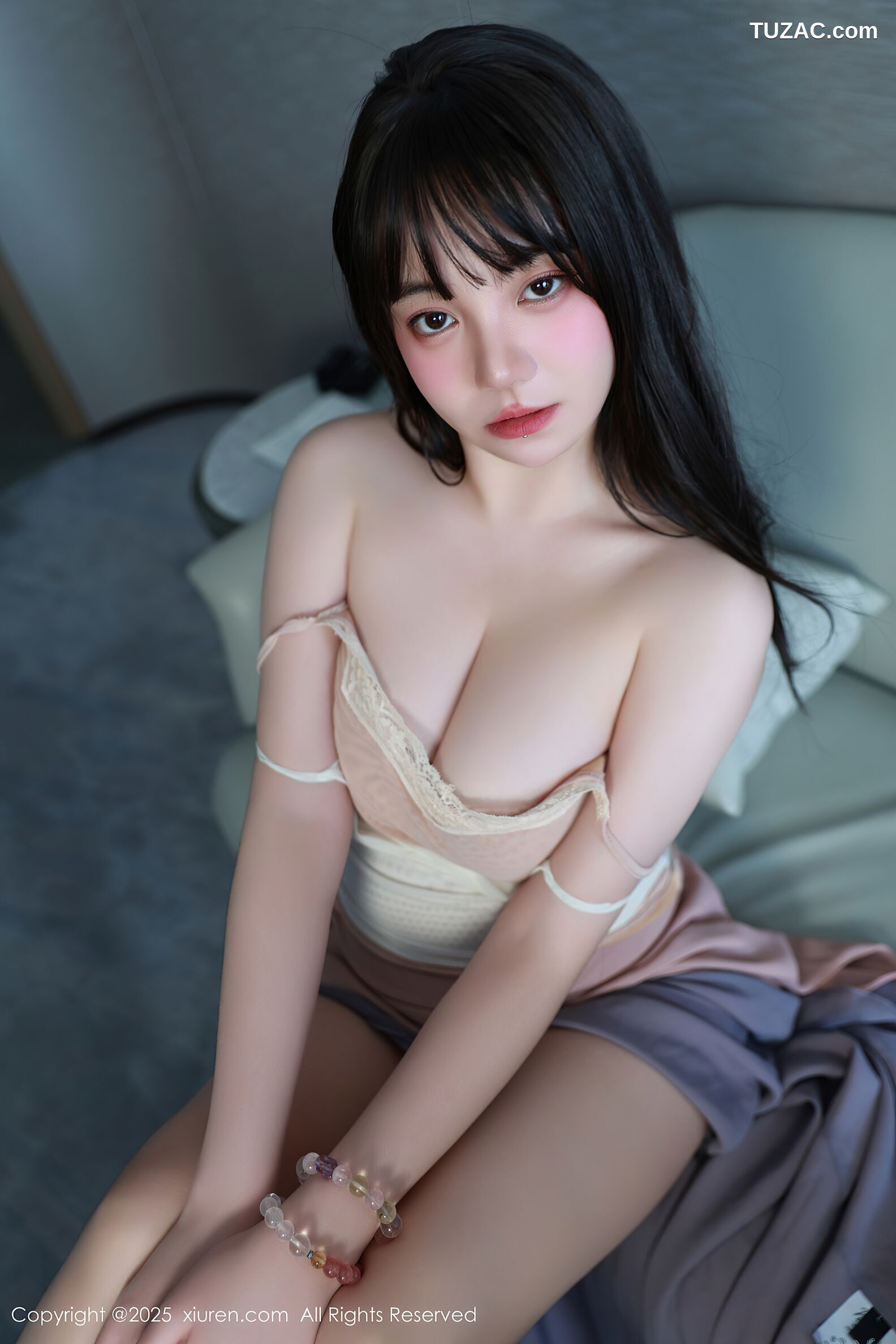 XiuRen秀人网-10746-软情-白色吊带粉色内衣曼妙身姿-2025.09.09