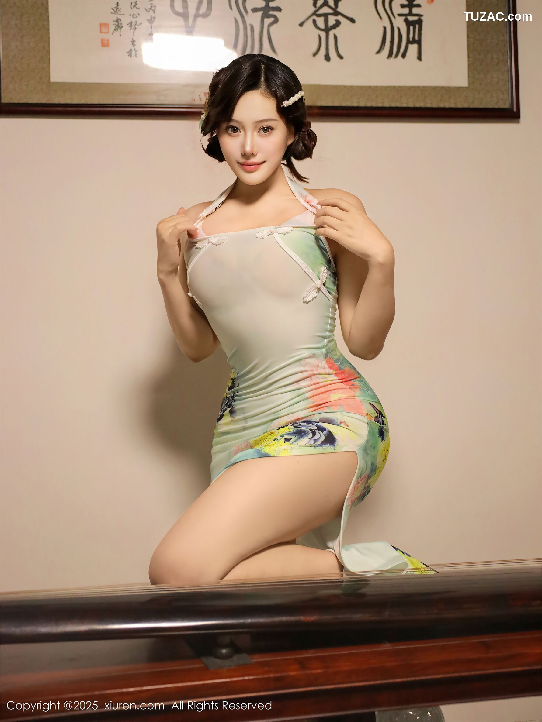 XiuRen秀人网-10749-莉莉安娜o-淡绿情趣旗袍-2025.09.10