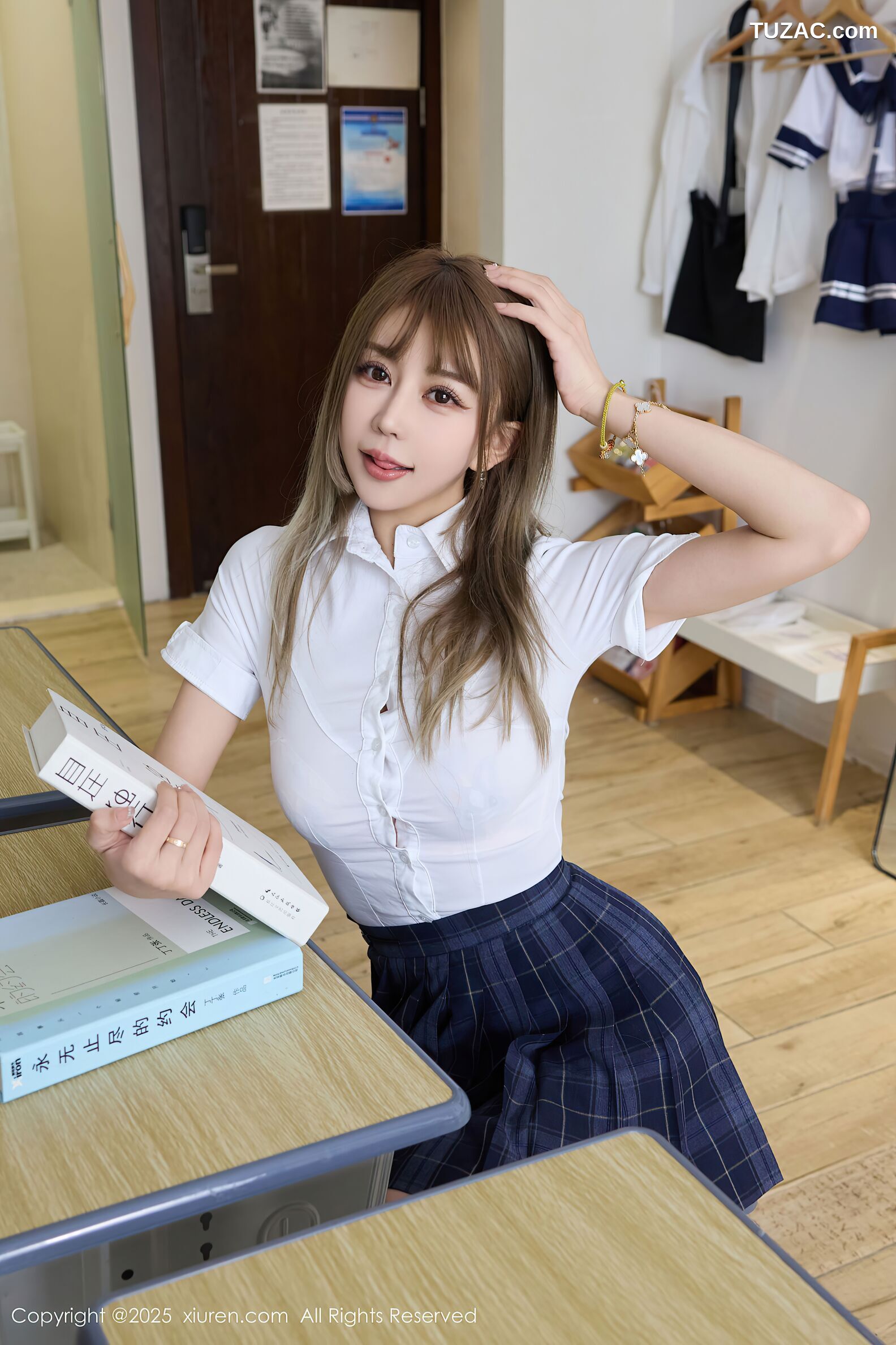 XiuRen秀人网-10750-Zoe柚柚-JK教室场景白衬衫深蓝格子裙肉色内衣-2025.09.10