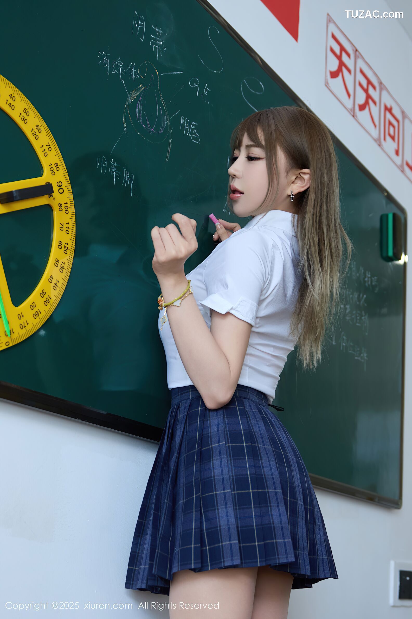 XiuRen秀人网-10750-Zoe柚柚-JK教室场景白衬衫深蓝格子裙肉色内衣-2025.09.10