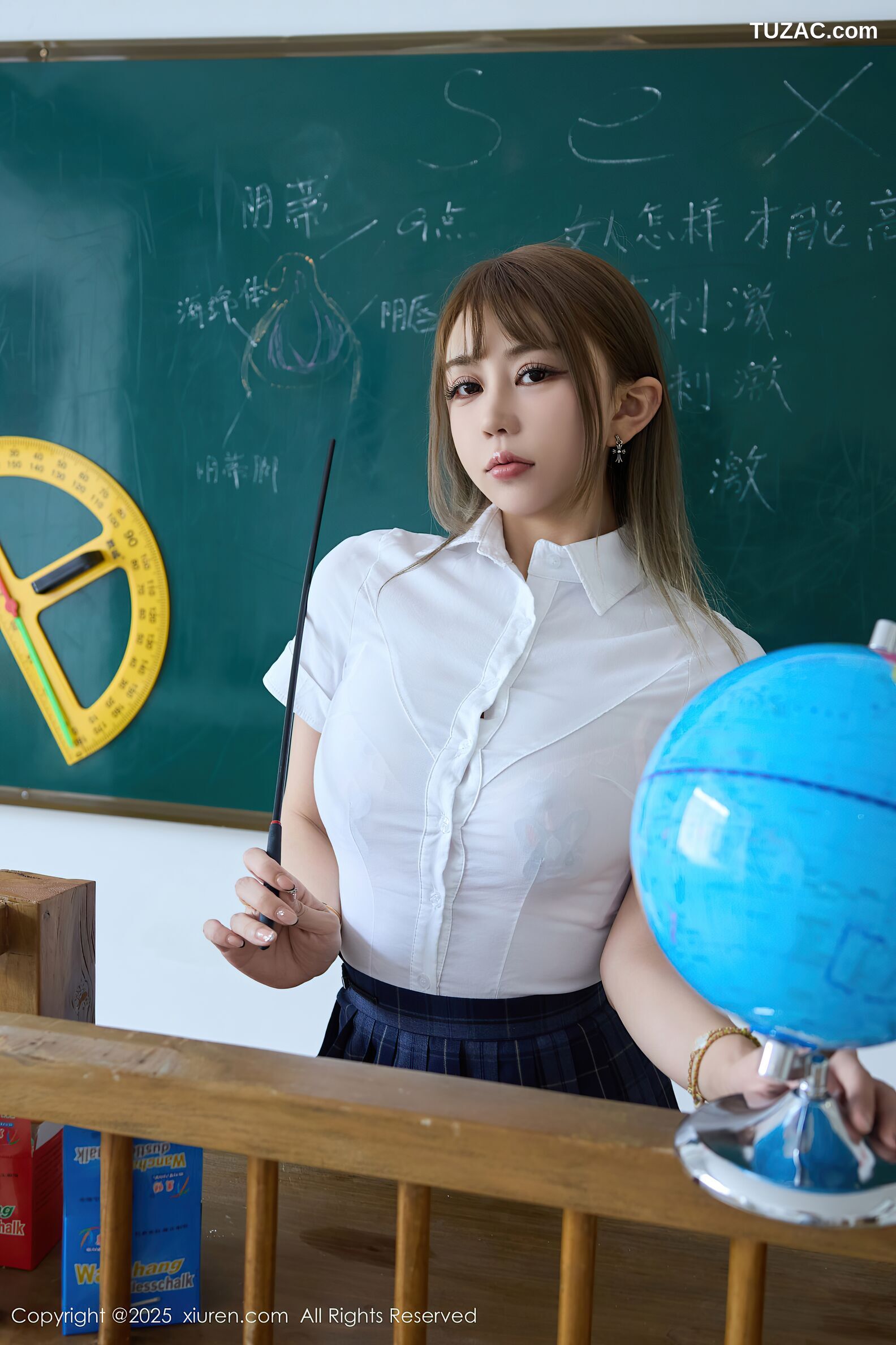 XiuRen秀人网-10750-Zoe柚柚-JK教室场景白衬衫深蓝格子裙肉色内衣-2025.09.10