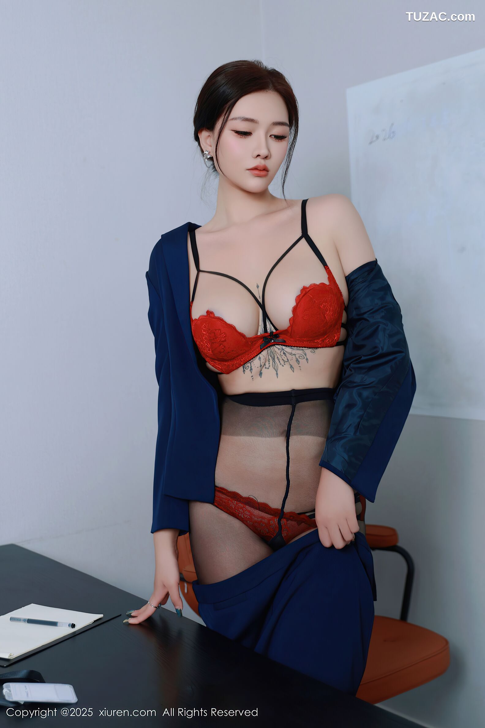 XiuRen秀人网-10751-娜比-OL深蓝裙装红色内衣黑丝-2025.09.10