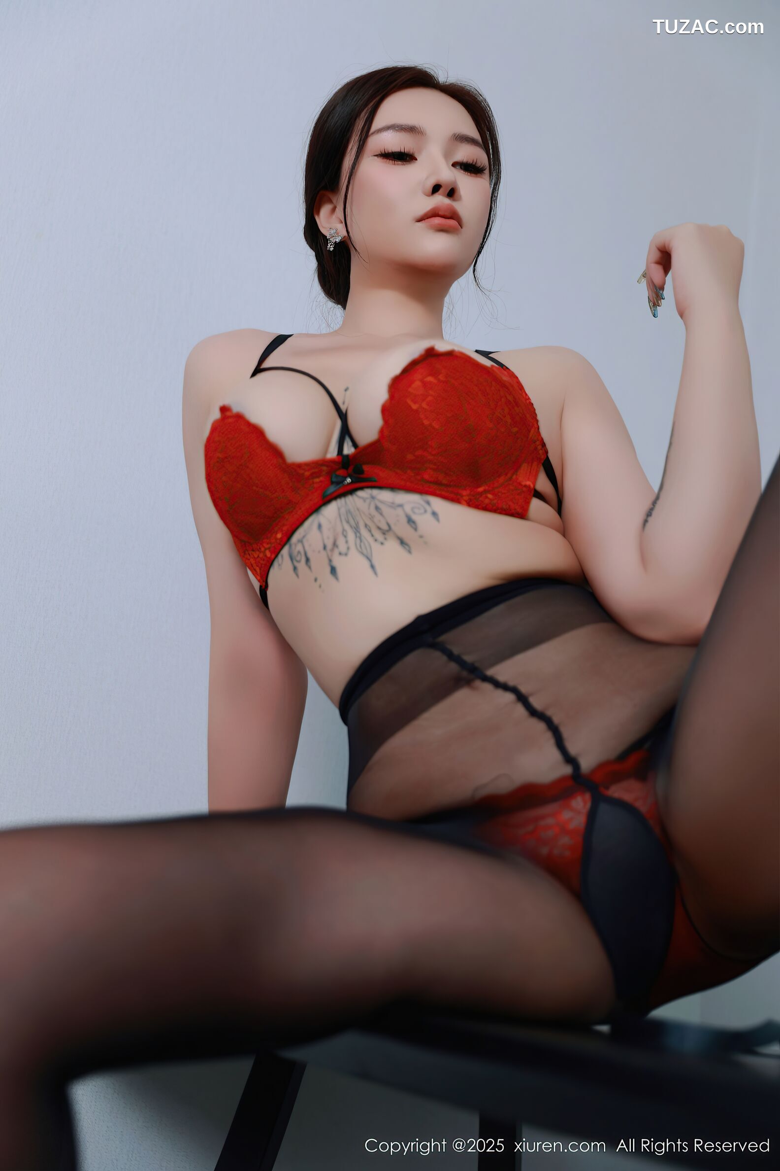XiuRen秀人网-10751-娜比-OL深蓝裙装红色内衣黑丝-2025.09.10