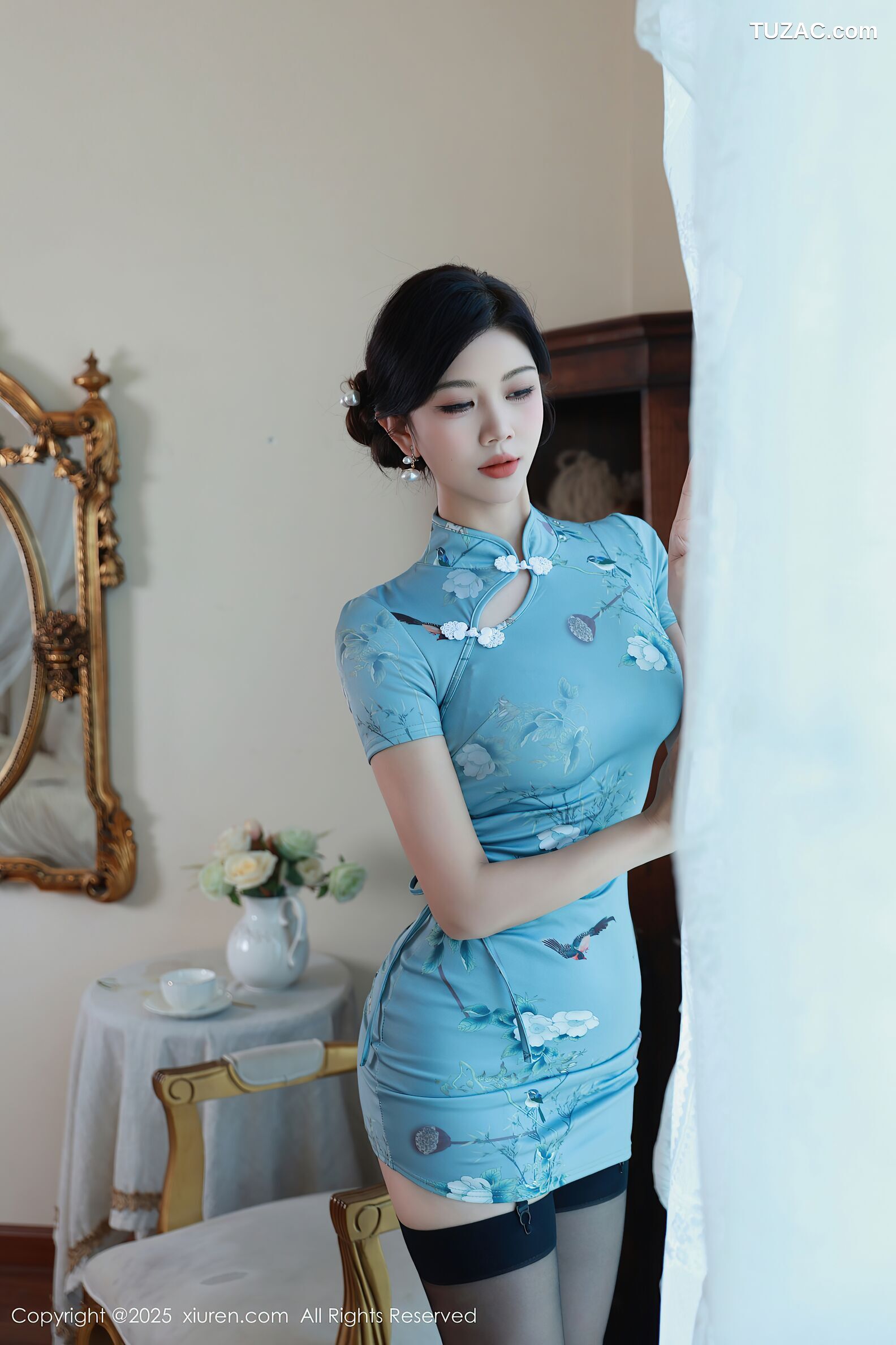 XiuRen秀人网-10753-玫瑰我爱你-蓝色旗袍短裙黑蕾丝内衣黑丝-2025.09.11