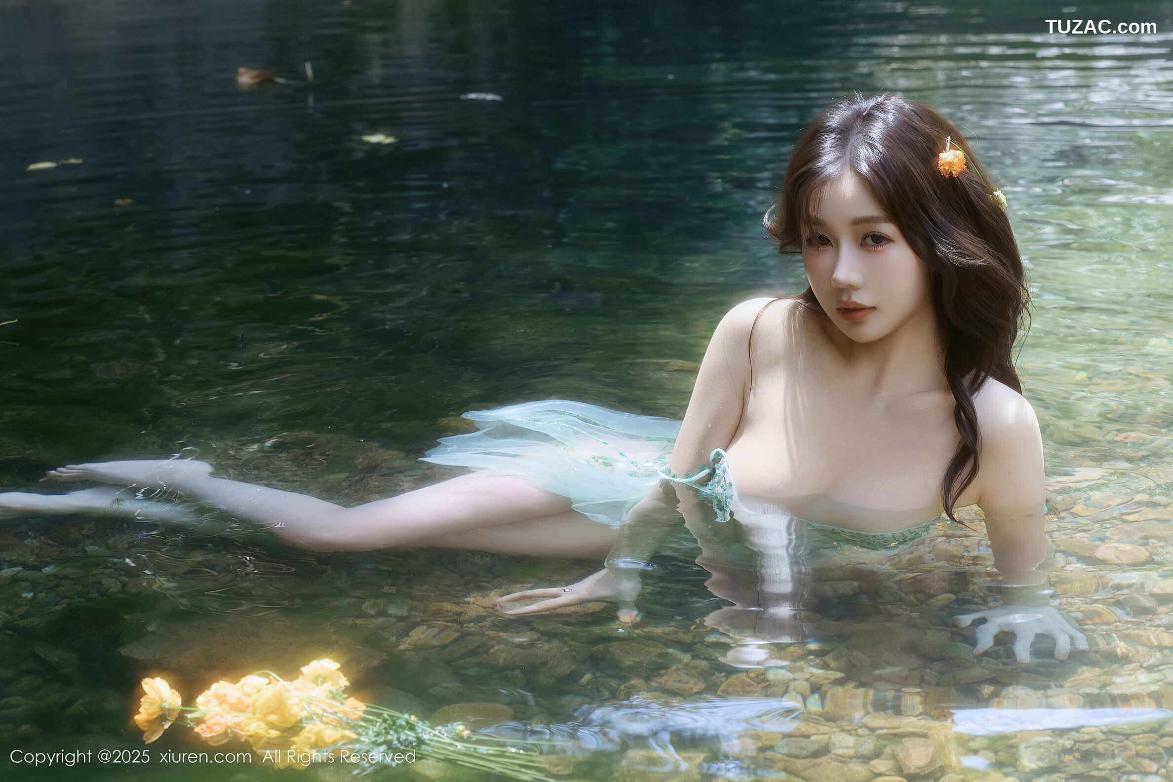 XiuRen秀人网-10756-尹甜甜-户外小溪场景淡绿轻透亮片纱裙爆乳-2025.09.11