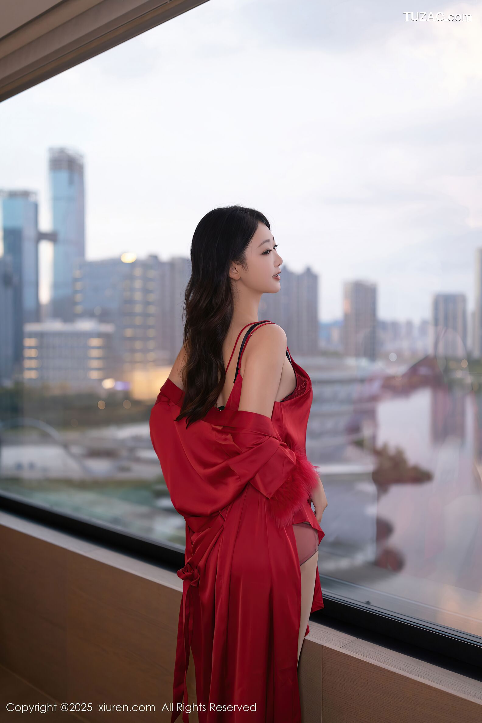 XiuRen秀人网-10768-唐安琪-红色睡衣肉色丝袜-2025.09.15