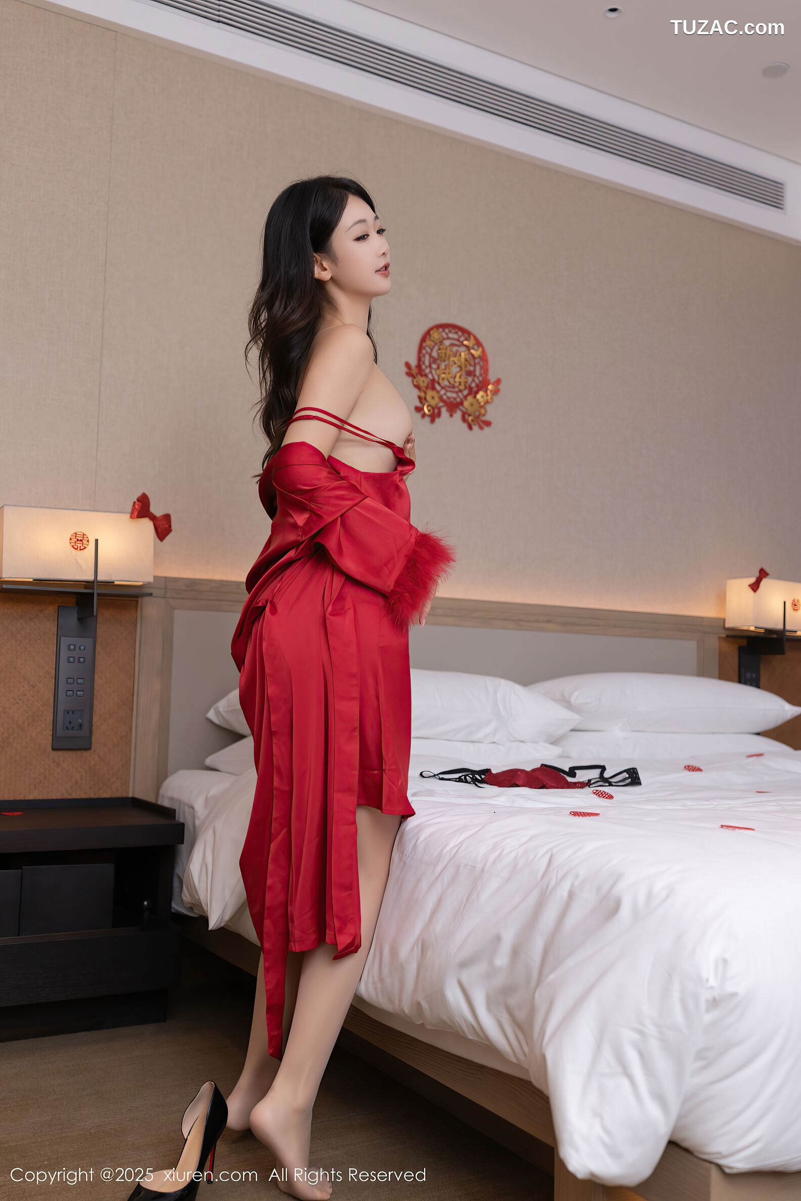 XiuRen秀人网-10768-唐安琪-红色睡衣肉色丝袜-2025.09.15