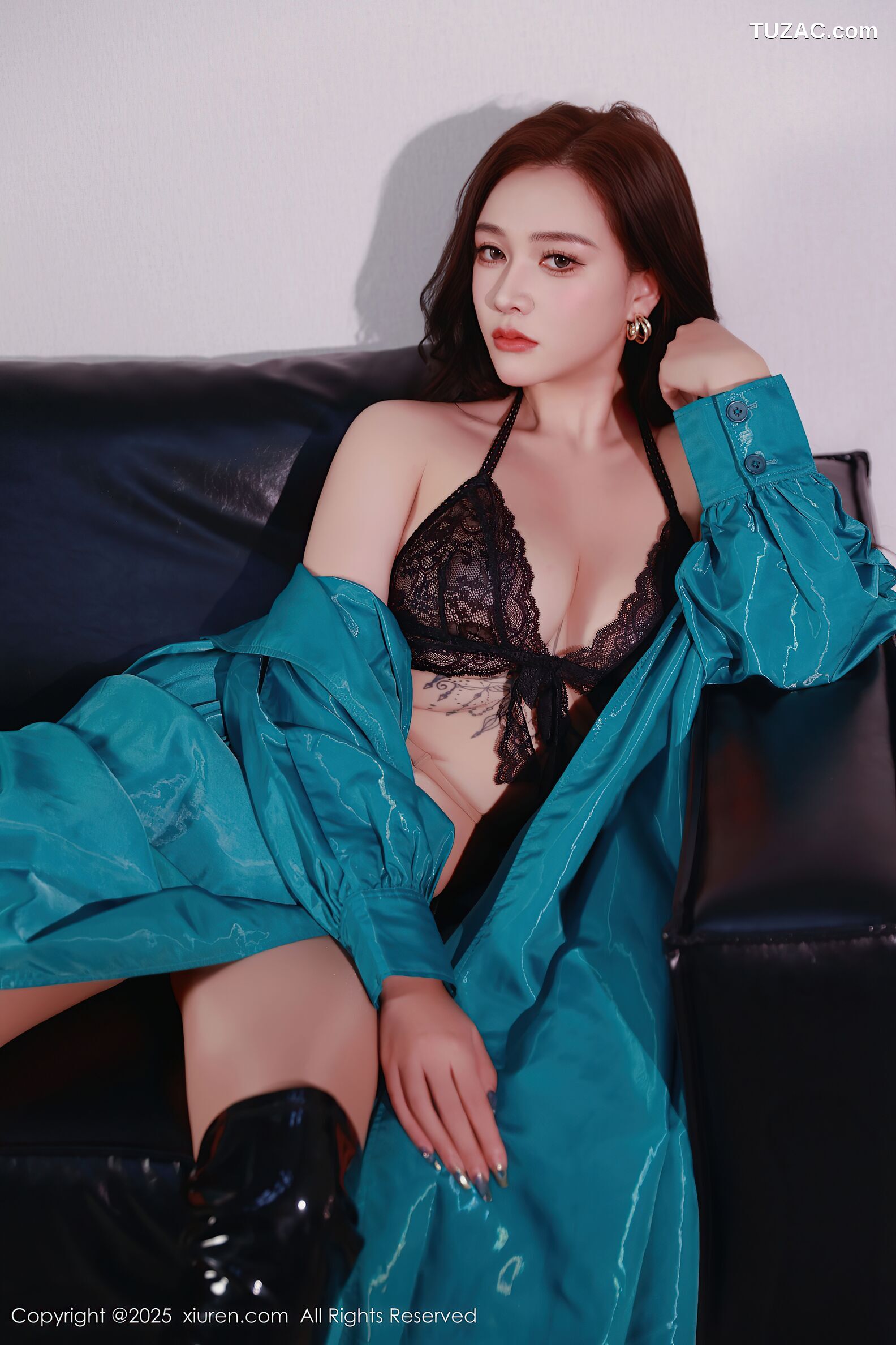 XiuRen秀人网-10776-娜比-户外蓝色风衣黑色情趣内衣-2025.09.17