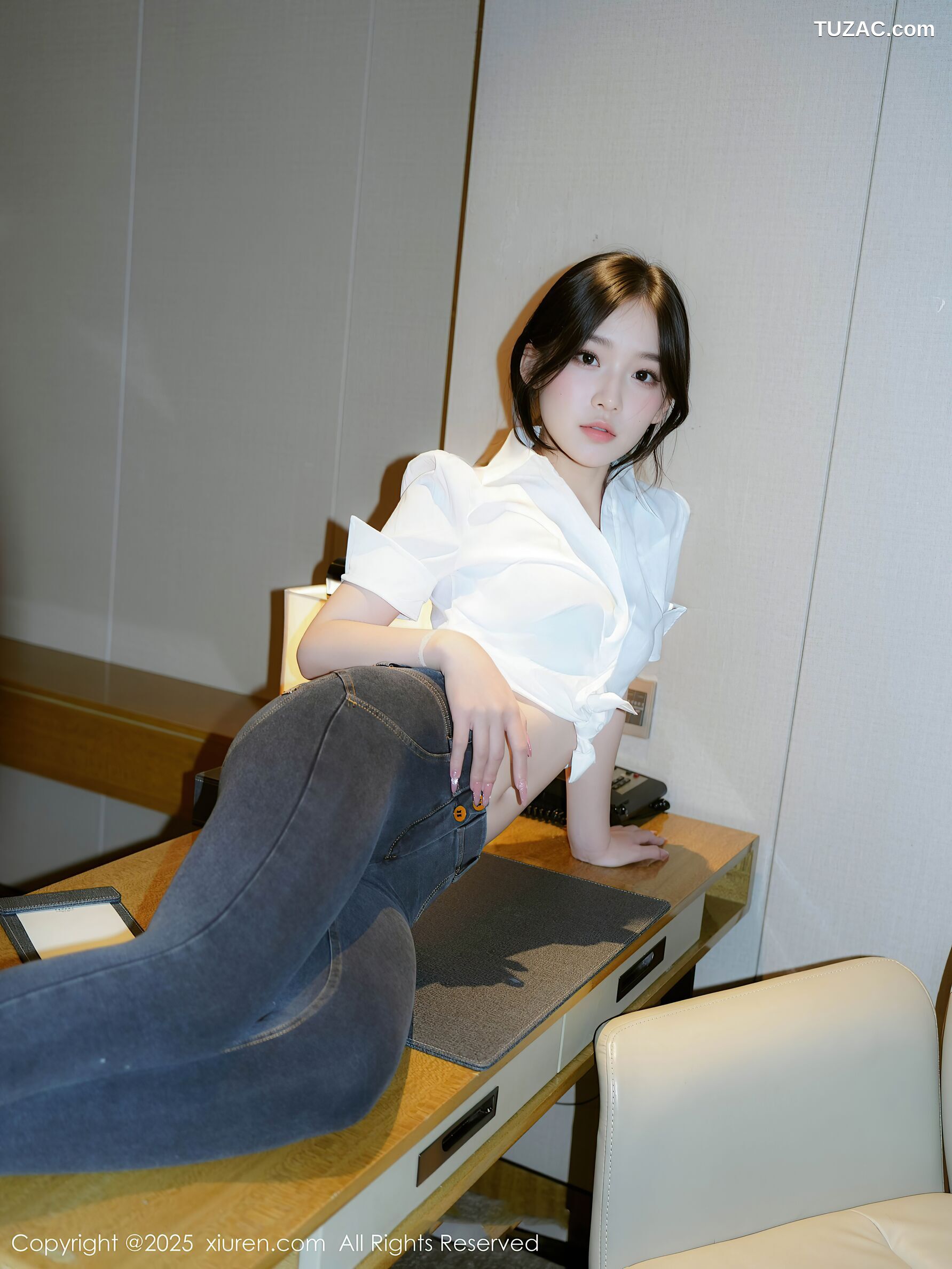 XiuRen秀人网-10785-汁汁-OL白衬衫牛仔裤蓝色内衣-2025.09.19