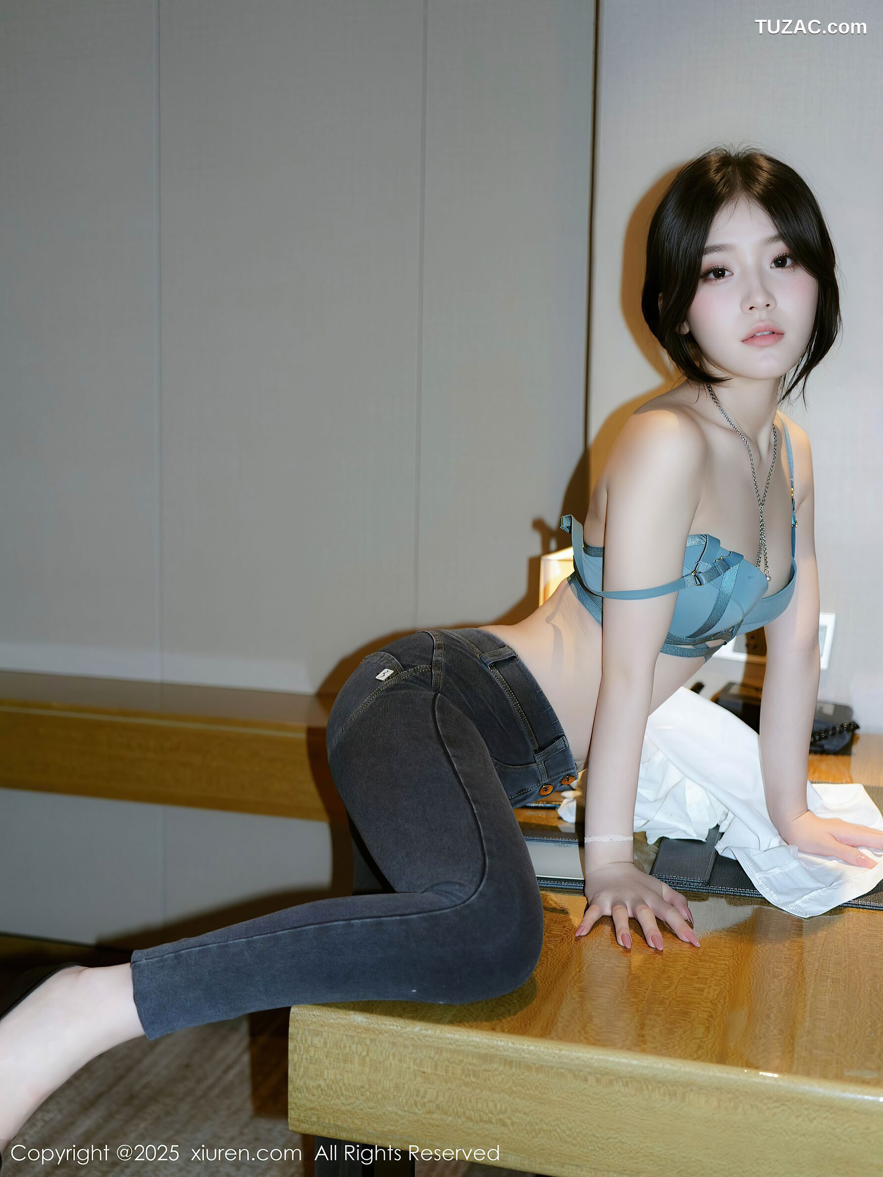 XiuRen秀人网-10785-汁汁-OL白衬衫牛仔裤蓝色内衣-2025.09.19