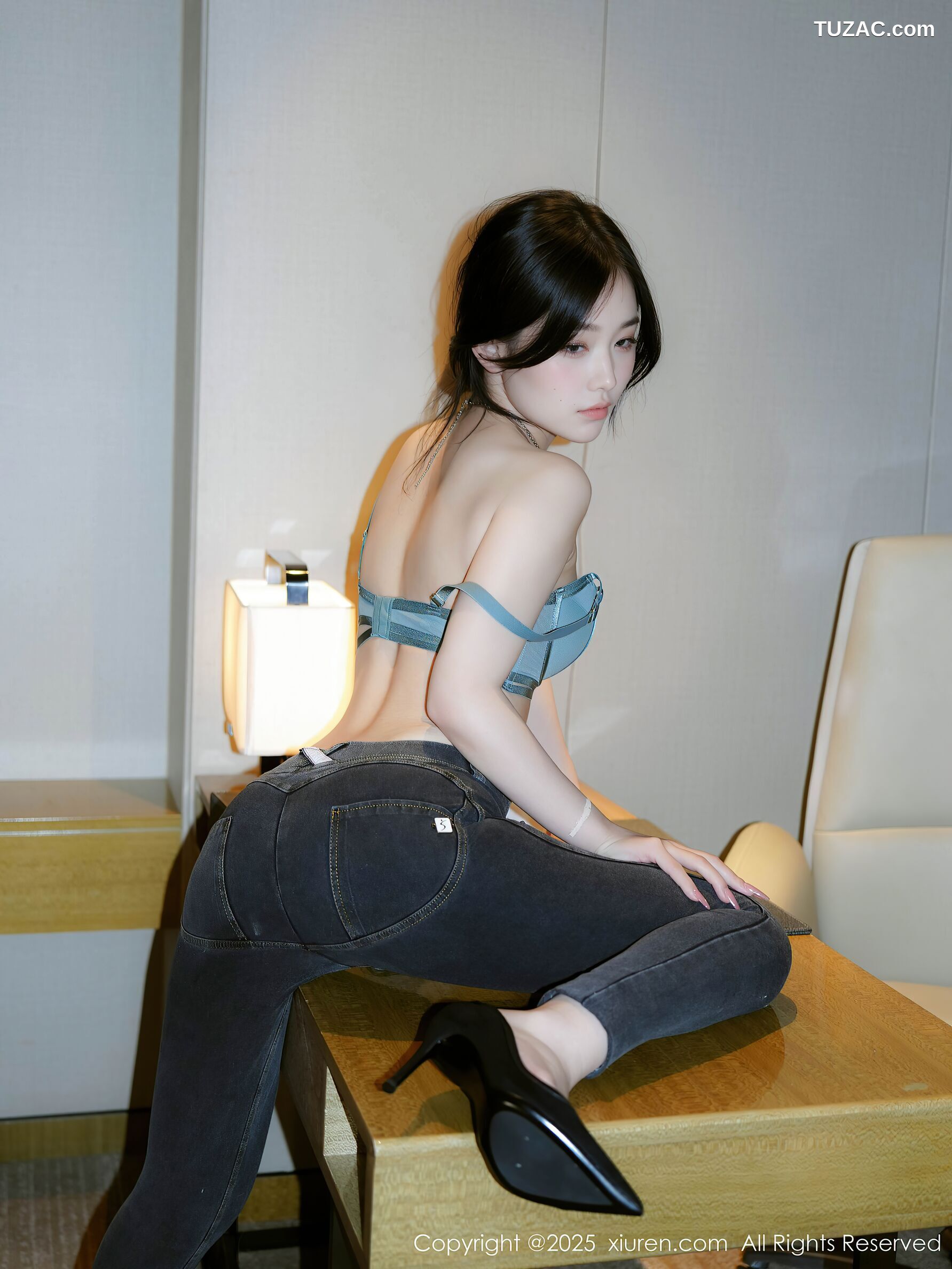 XiuRen秀人网-10785-汁汁-OL白衬衫牛仔裤蓝色内衣-2025.09.19
