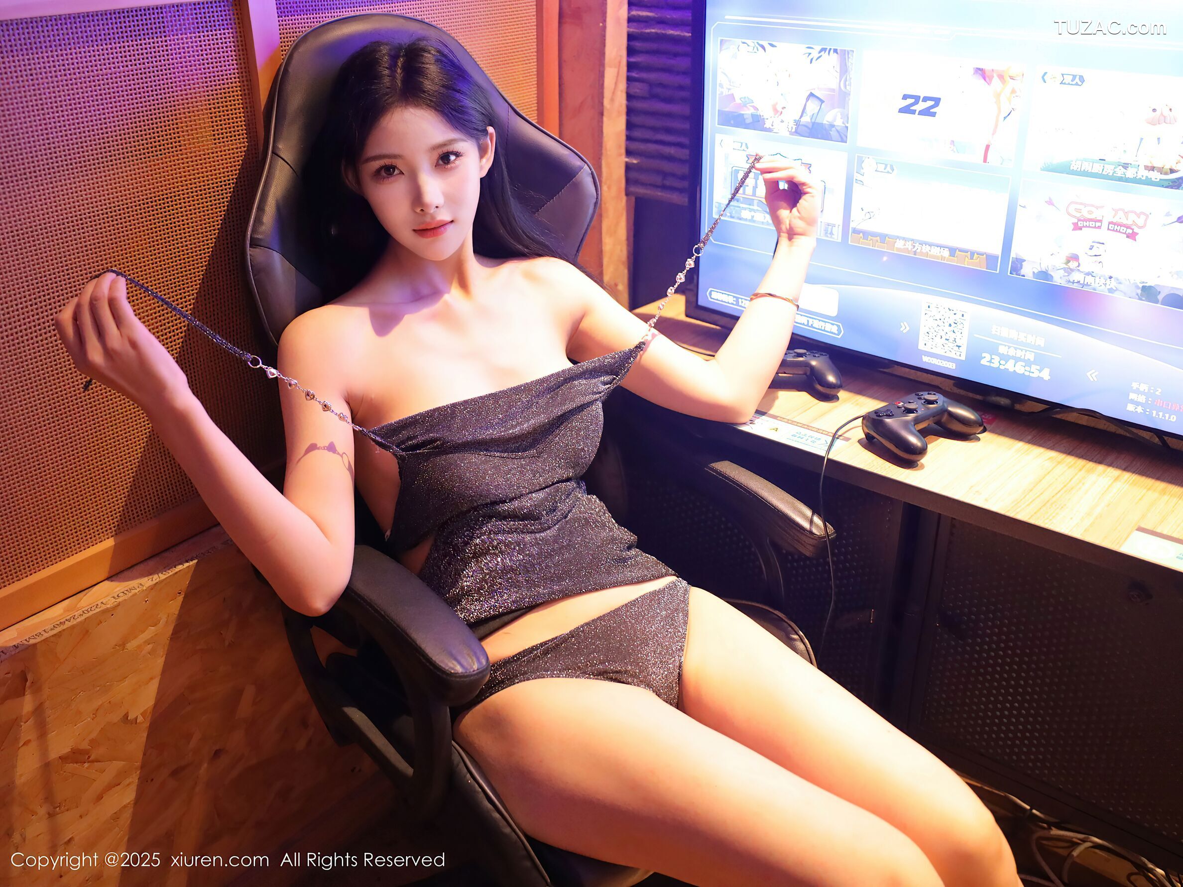 XiuRen秀人网-10794-梨霜儿-电竞少女主题褐色吊带短裙高跟-2025.09.22