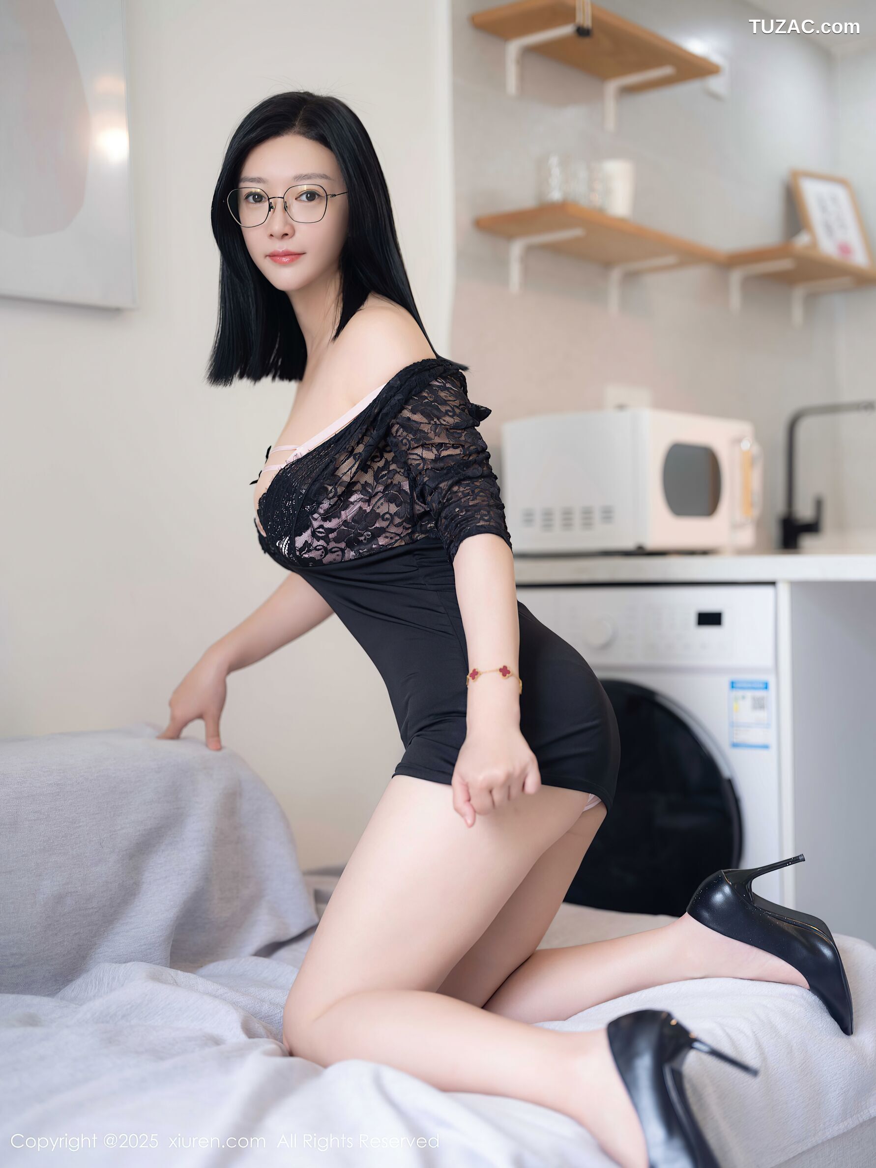XiuRen秀人网-10796-雅茹老师-黑蕾丝衫情趣内衣-2025.09.23