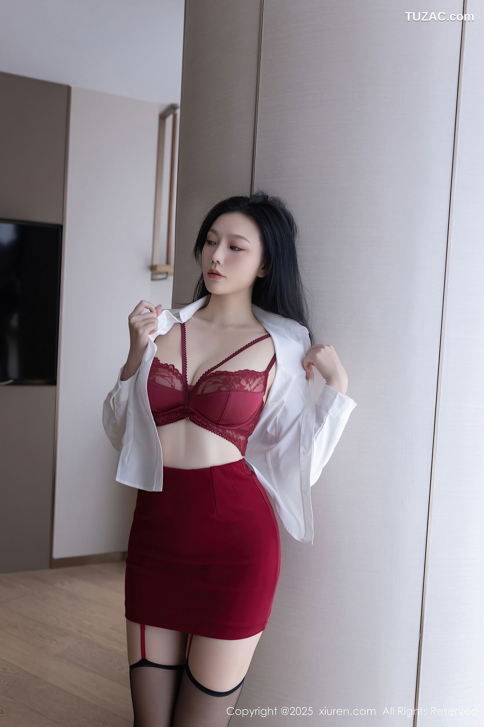 XiuRen秀人网-10797-安然anran-OL白衬衫红短裙红色内衣黑丝-2025.09.23