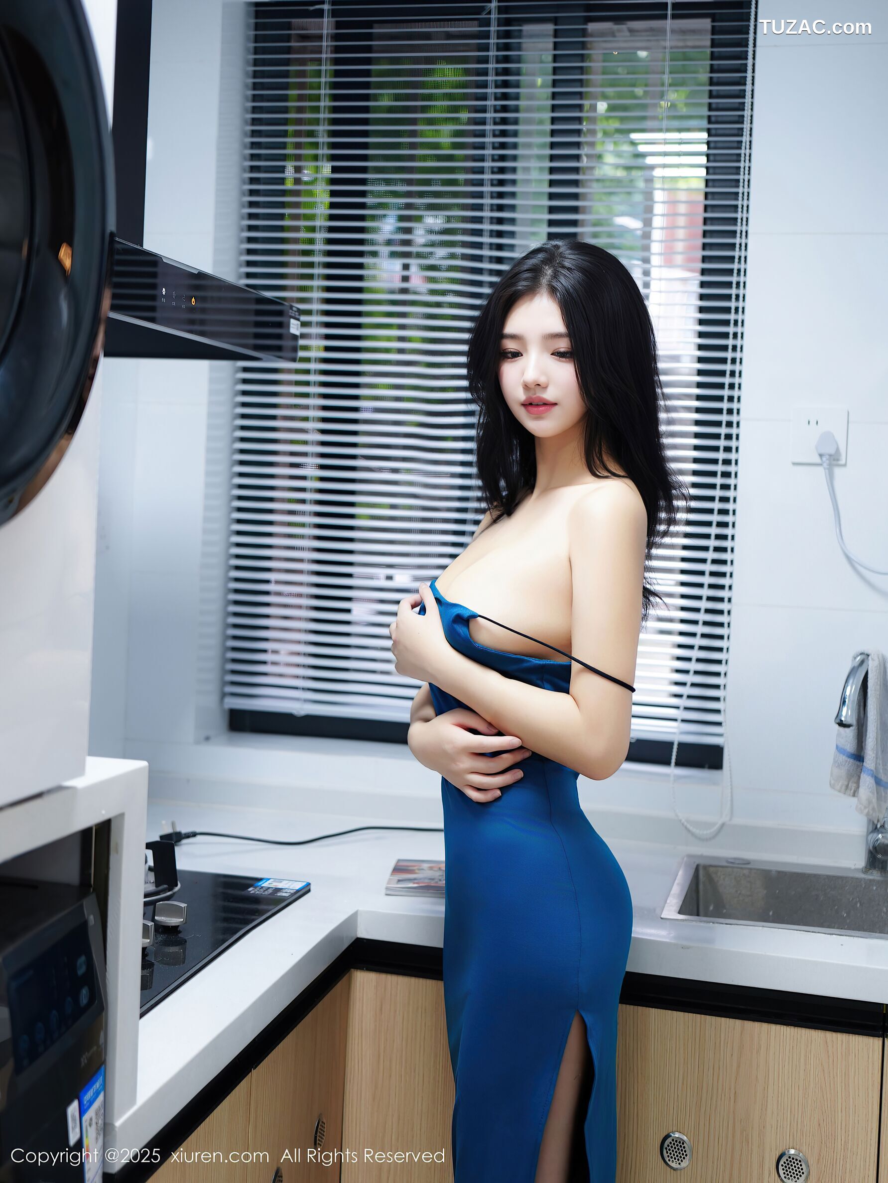 XiuRen秀人网-10839-林悦溪儿-首套写真厨房场景蓝色吊带黑丝-2025.10.09