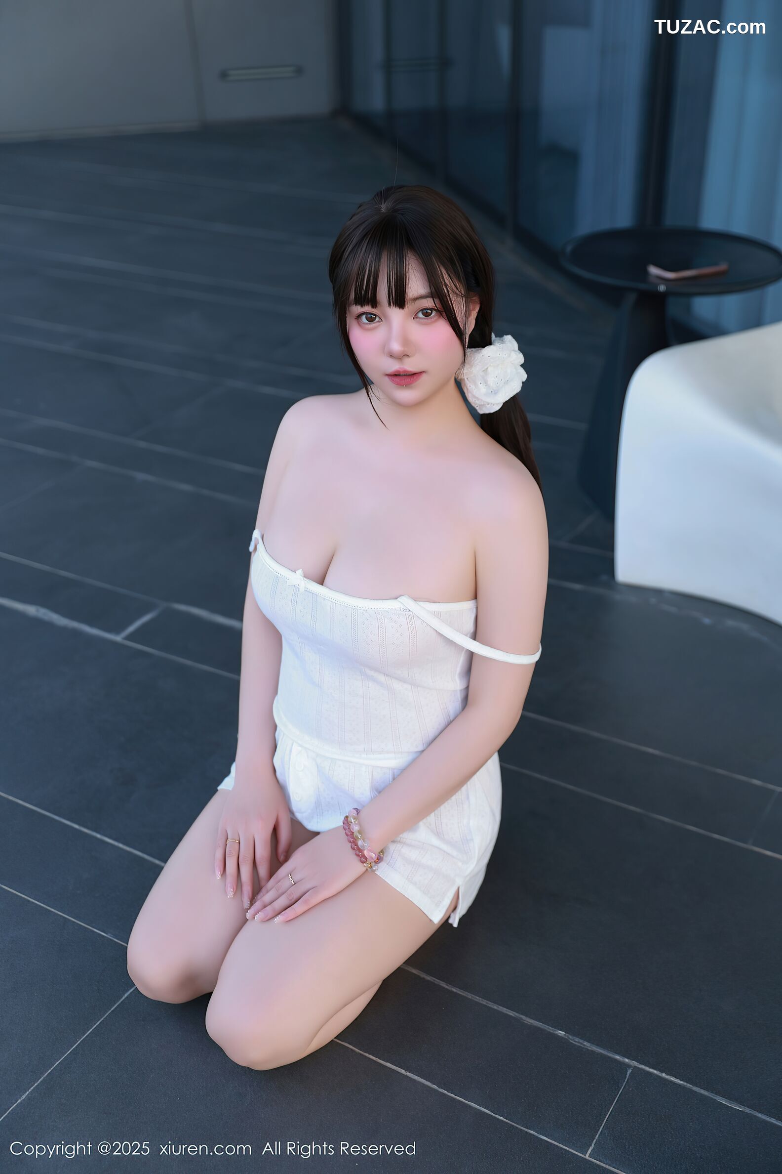 XiuRen秀人网-10841-软情-白色吊带短裤-2025.10.09