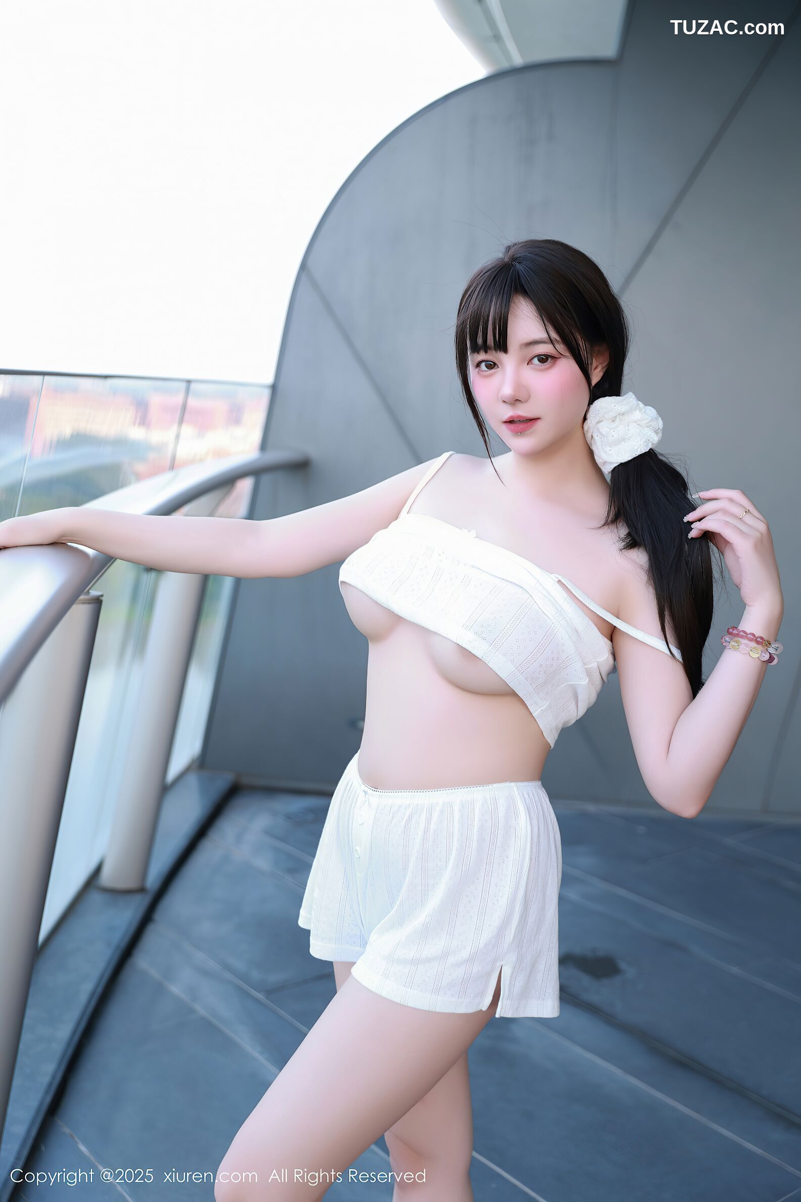 XiuRen秀人网-10841-软情-白色吊带短裤-2025.10.09