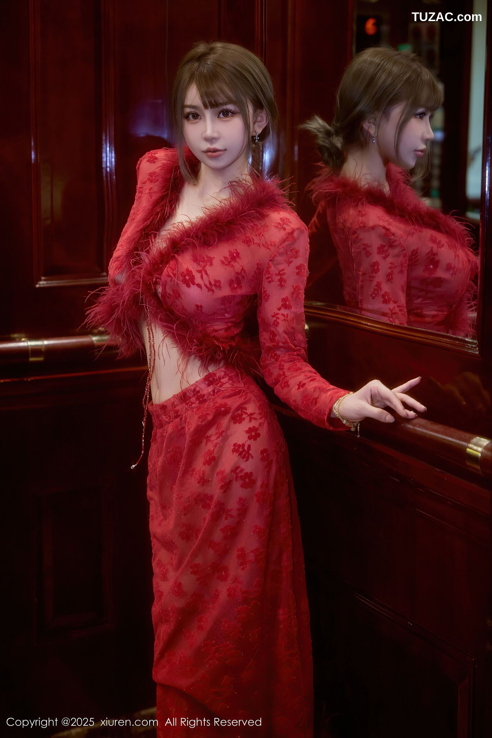 XiuRen秀人网-10848-Zoe柚柚-美乳玉背红色复古服饰-2025.10.10