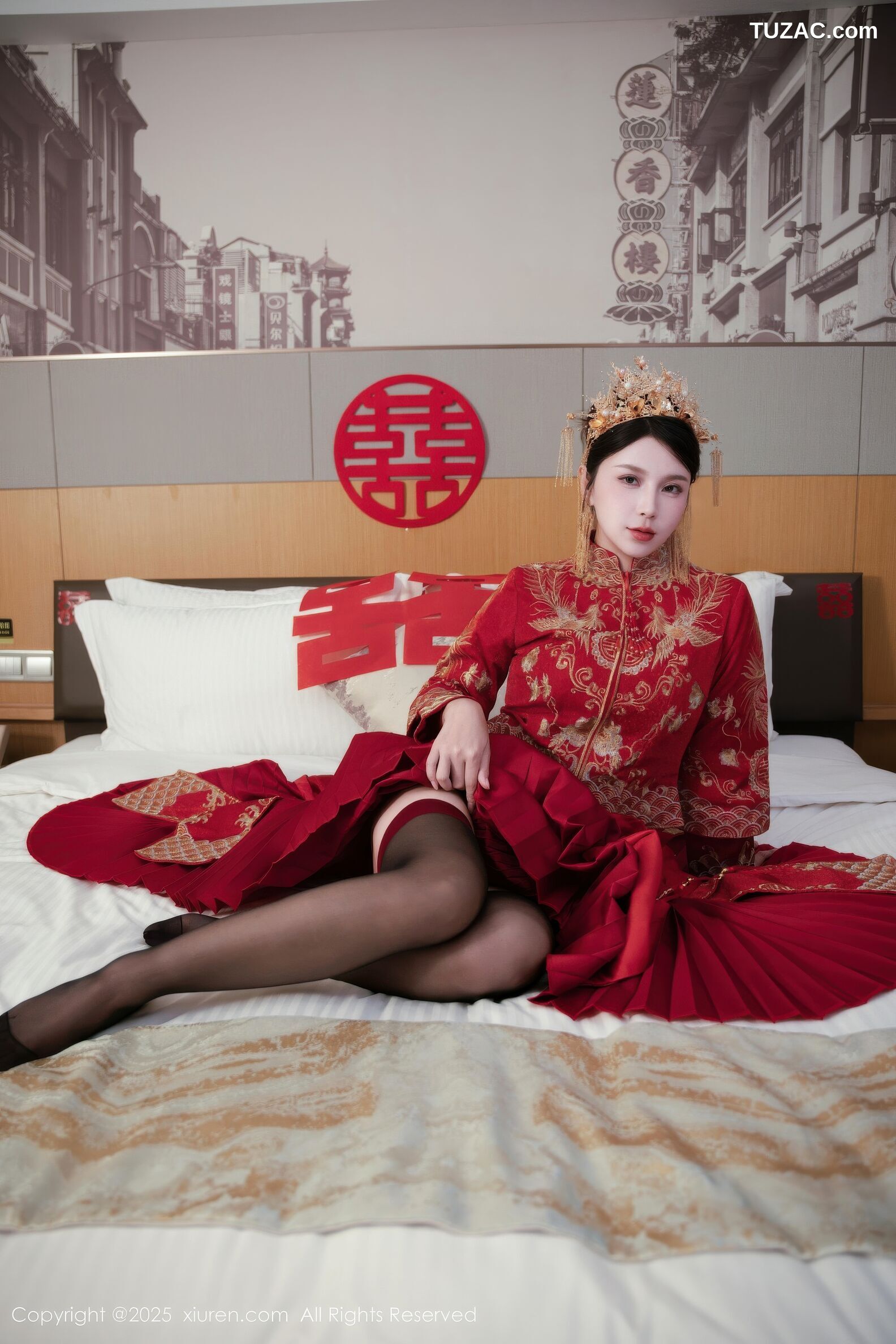 XiuRen秀人网-10865-小蛮妖Yummy-新娘红装红色内衣黑丝-2025.10.14