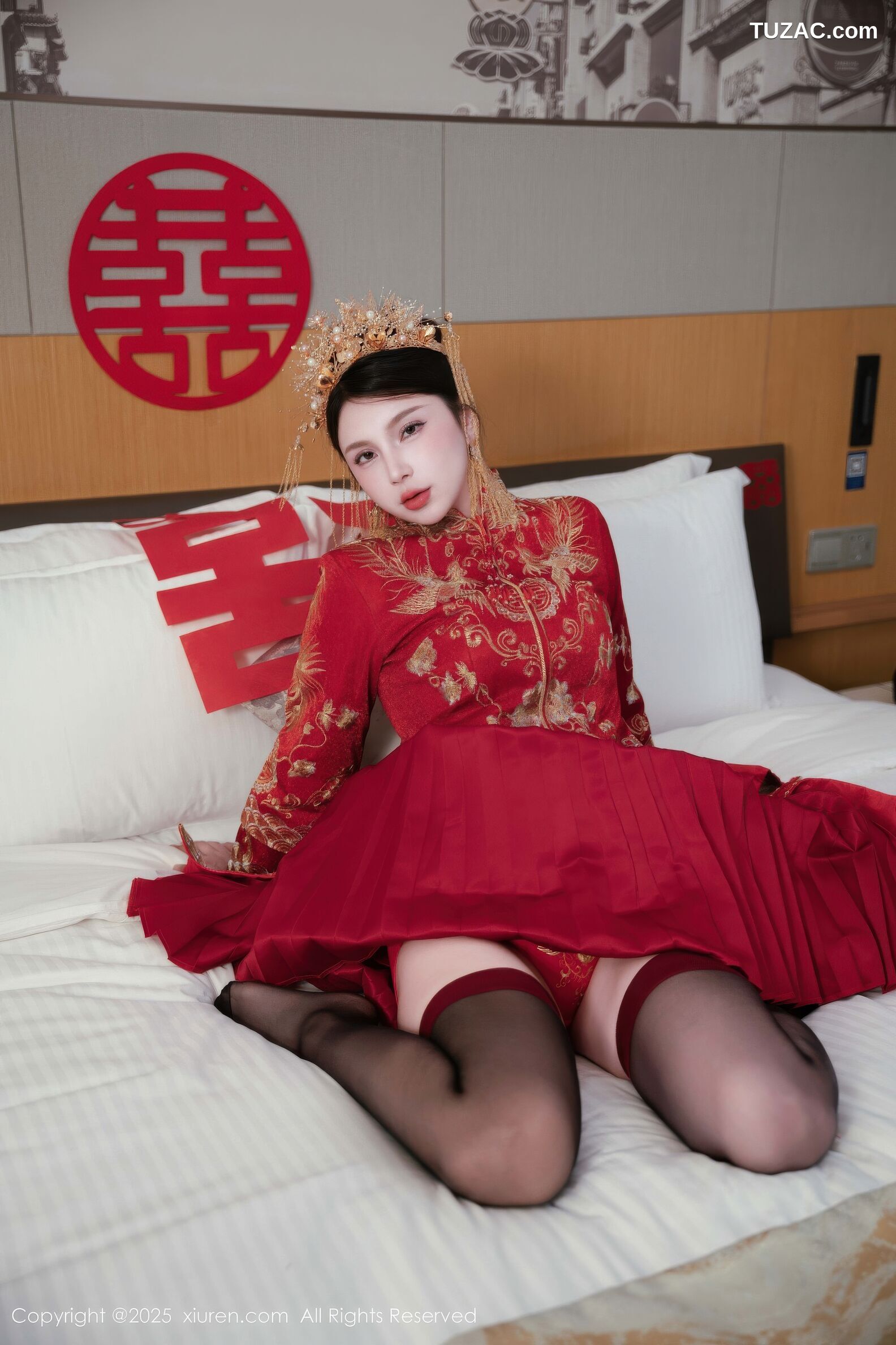 XiuRen秀人网-10865-小蛮妖Yummy-新娘红装红色内衣黑丝-2025.10.14