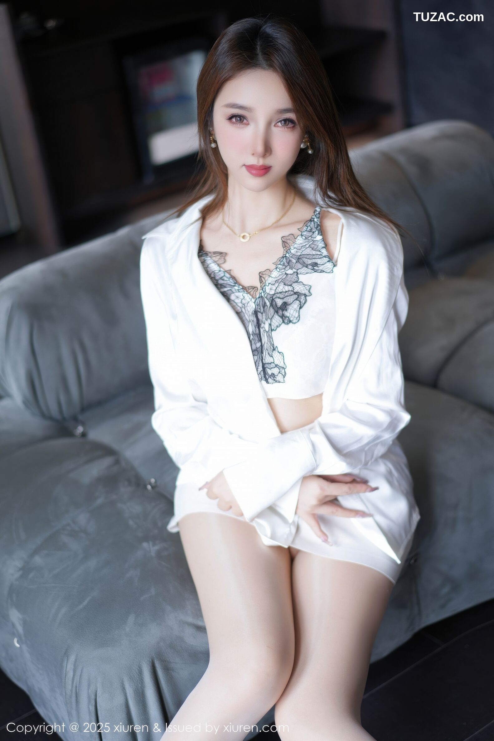 XiuRen秀人网-10872-桃桃夭夭twins-OL白衬衫白短裙白蕾丝内衣-2025.10.15