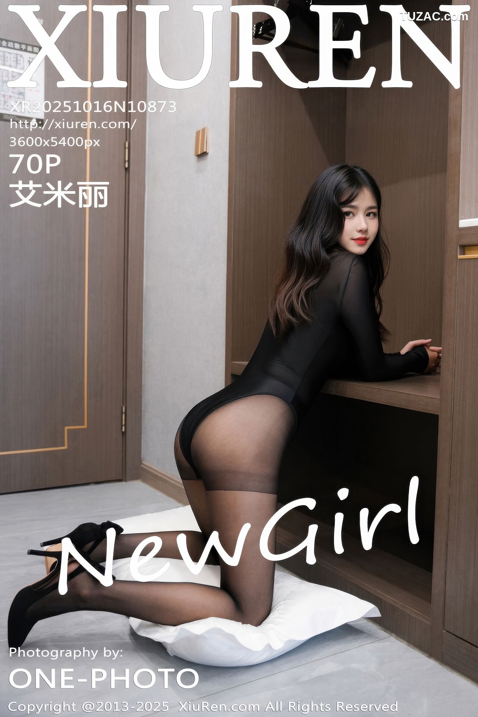 XiuRen秀人网-10873-艾米丽-黑色T恤美腿少女-2025.10.16