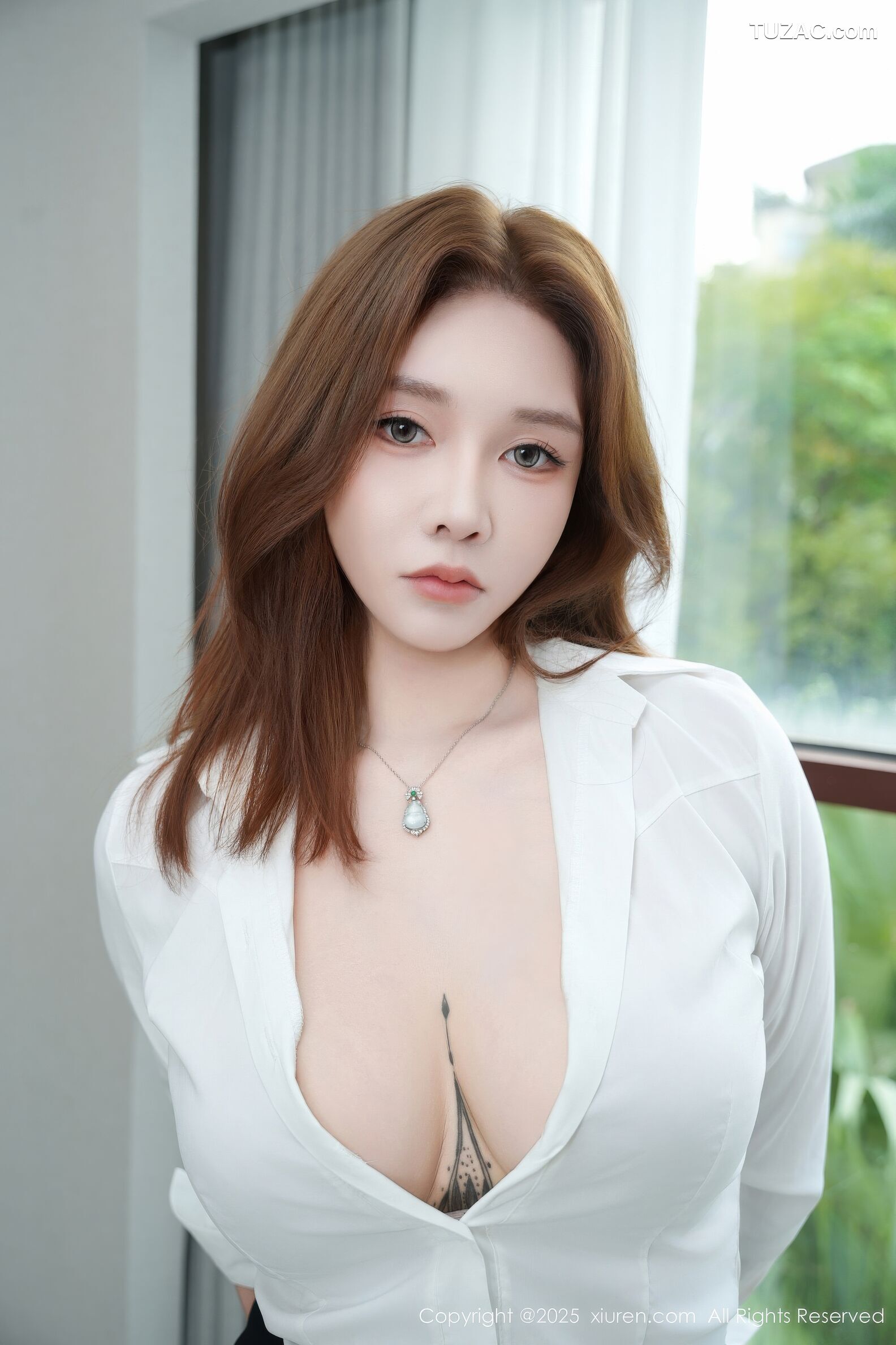 XiuRen秀人网-10898-娜比-OL白衬衫黑短裙黑丝-2025.10.22