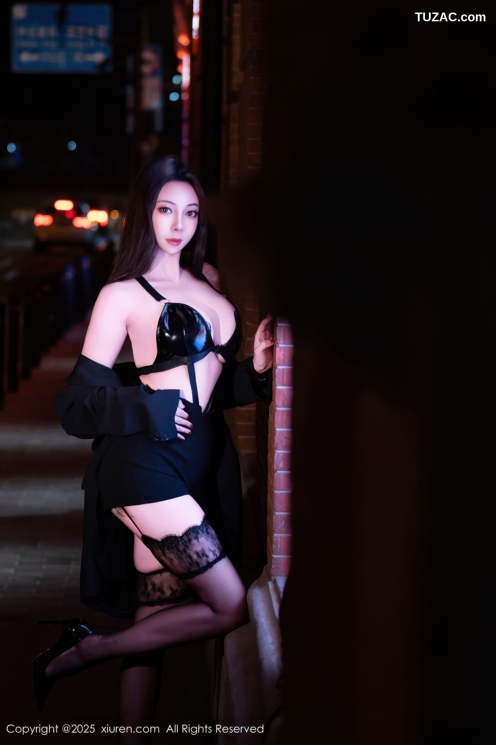 XiuRen秀人网-10899-果儿Victoria-黑色外套黑色情趣内衣-2025.10.23