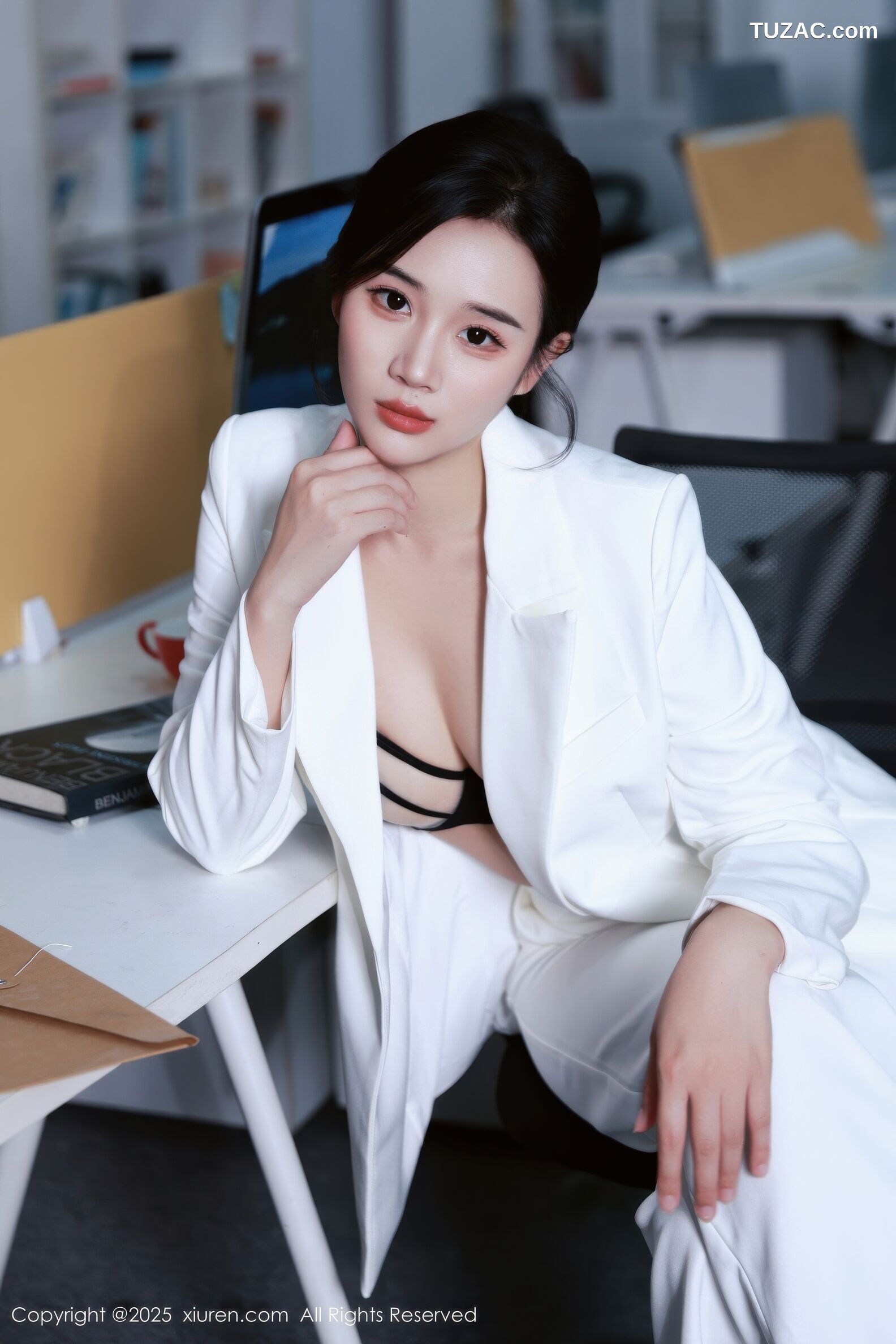 XiuRen秀人网-10908-南乔-OL白色西装黑色绑带内衣黑丝-2025.10.24