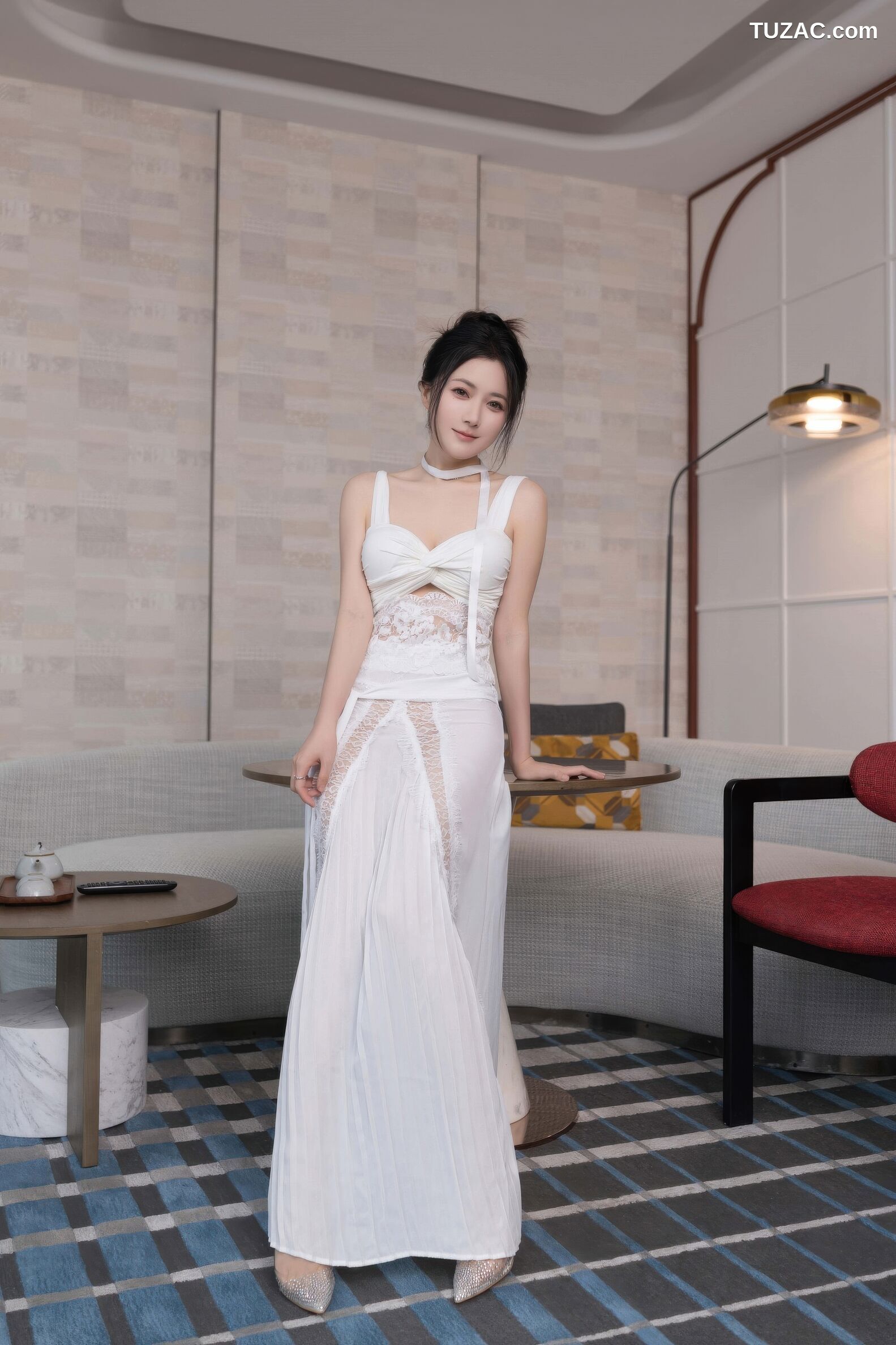 XiuRen秀人网-10911-鱼子酱Fish-白色长裙婀娜动人-2025.10.24