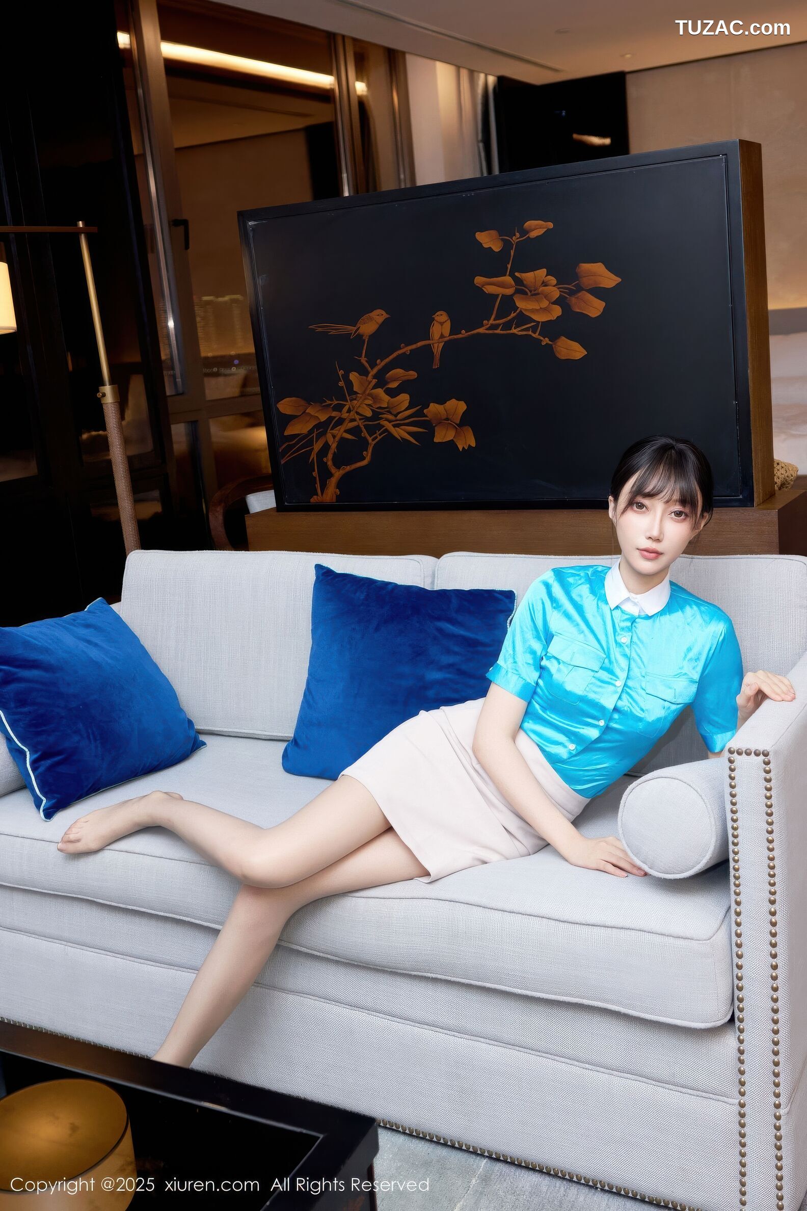 XiuRen秀人网-10914-玥儿玥er-空姐制服蓝衬衫灰短裙肉丝-2025.10.27