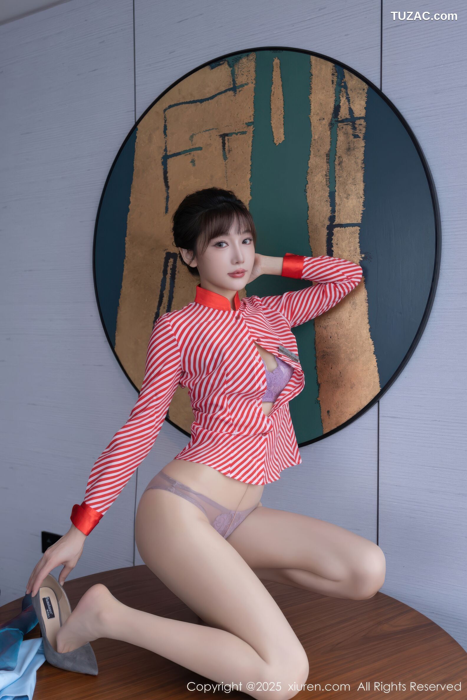 XiuRen秀人网-10932-陆萱萱-空姐紫色蕾丝内衣-2025.10.30
