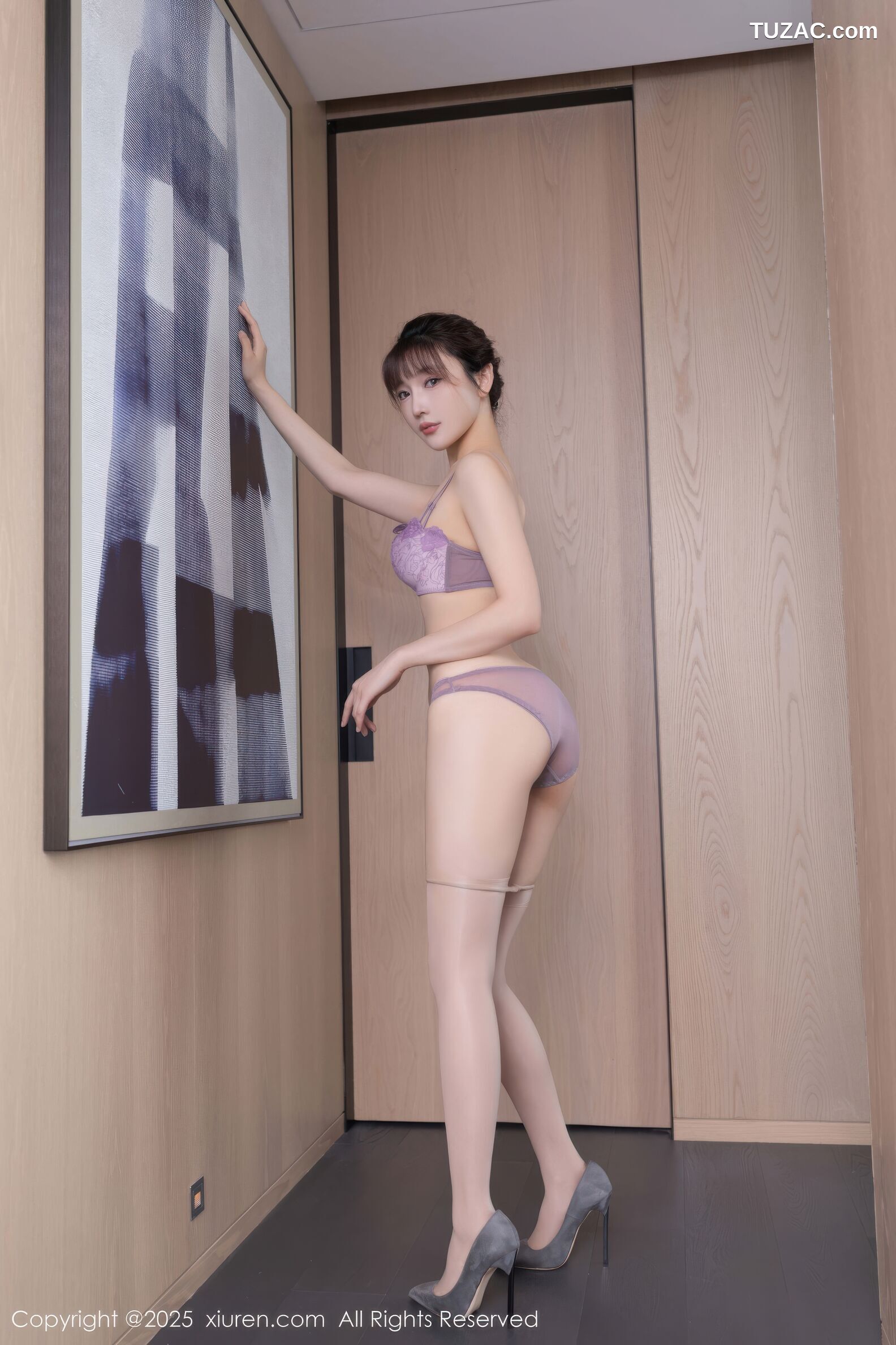 XiuRen秀人网-10932-陆萱萱-空姐紫色蕾丝内衣-2025.10.30
