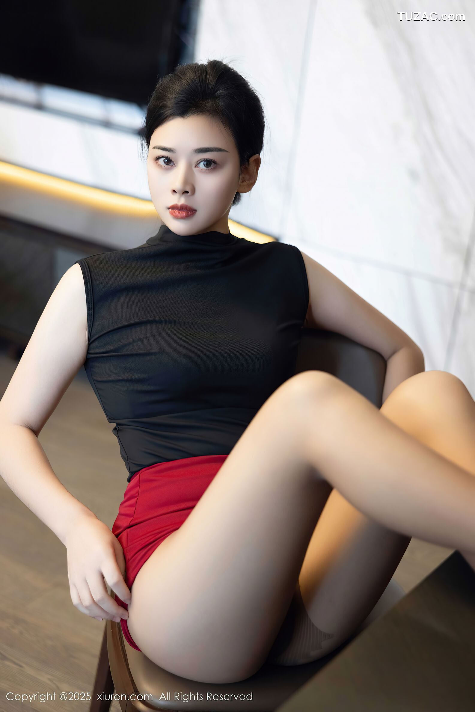 XiuRen秀人网-10948-徐清妍-OL无袖黑色T恤红短裙黑丝-2025.11.05