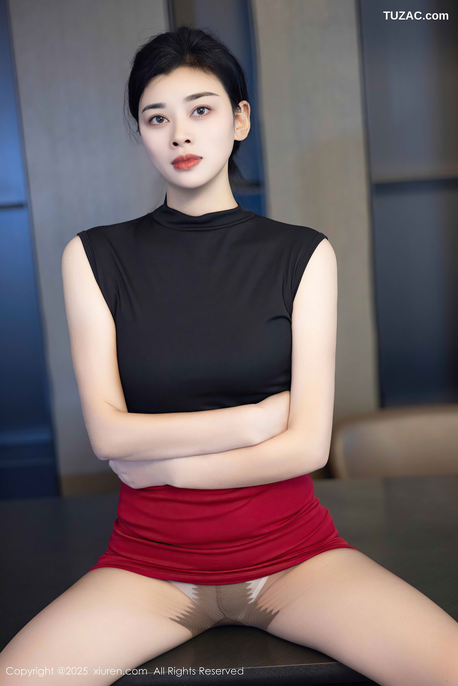 XiuRen秀人网-10948-徐清妍-OL无袖黑色T恤红短裙黑丝-2025.11.05