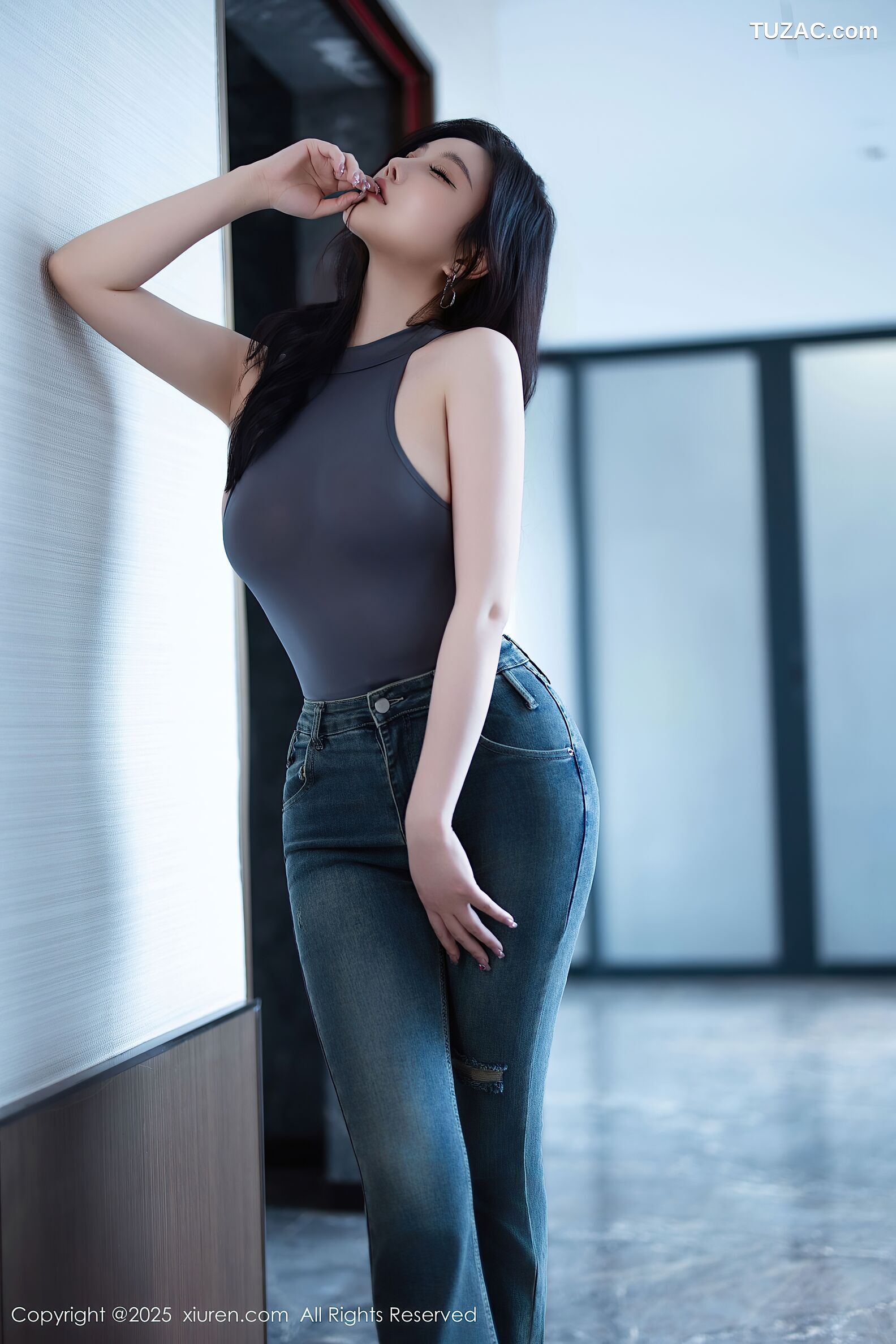 XiuRen秀人网-10952-CHENCHEN-深灰色连体衣牛仔裤-2025.11.06