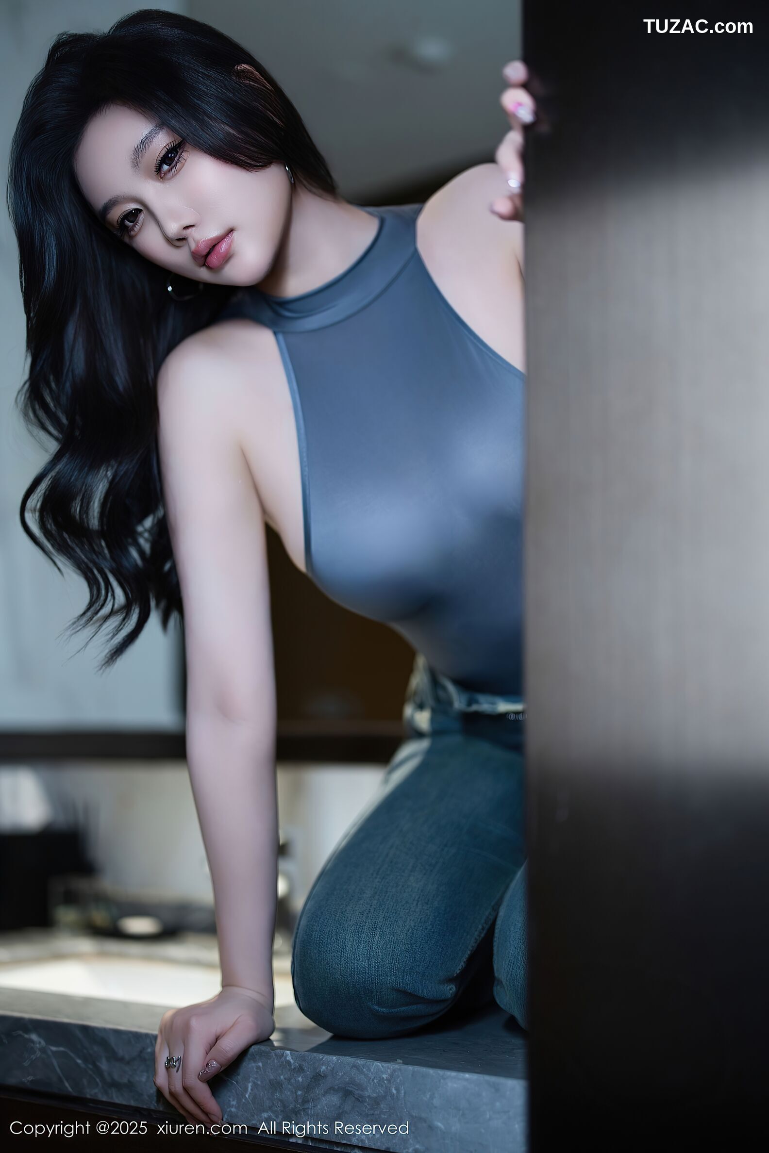 XiuRen秀人网-10952-CHENCHEN-深灰色连体衣牛仔裤-2025.11.06