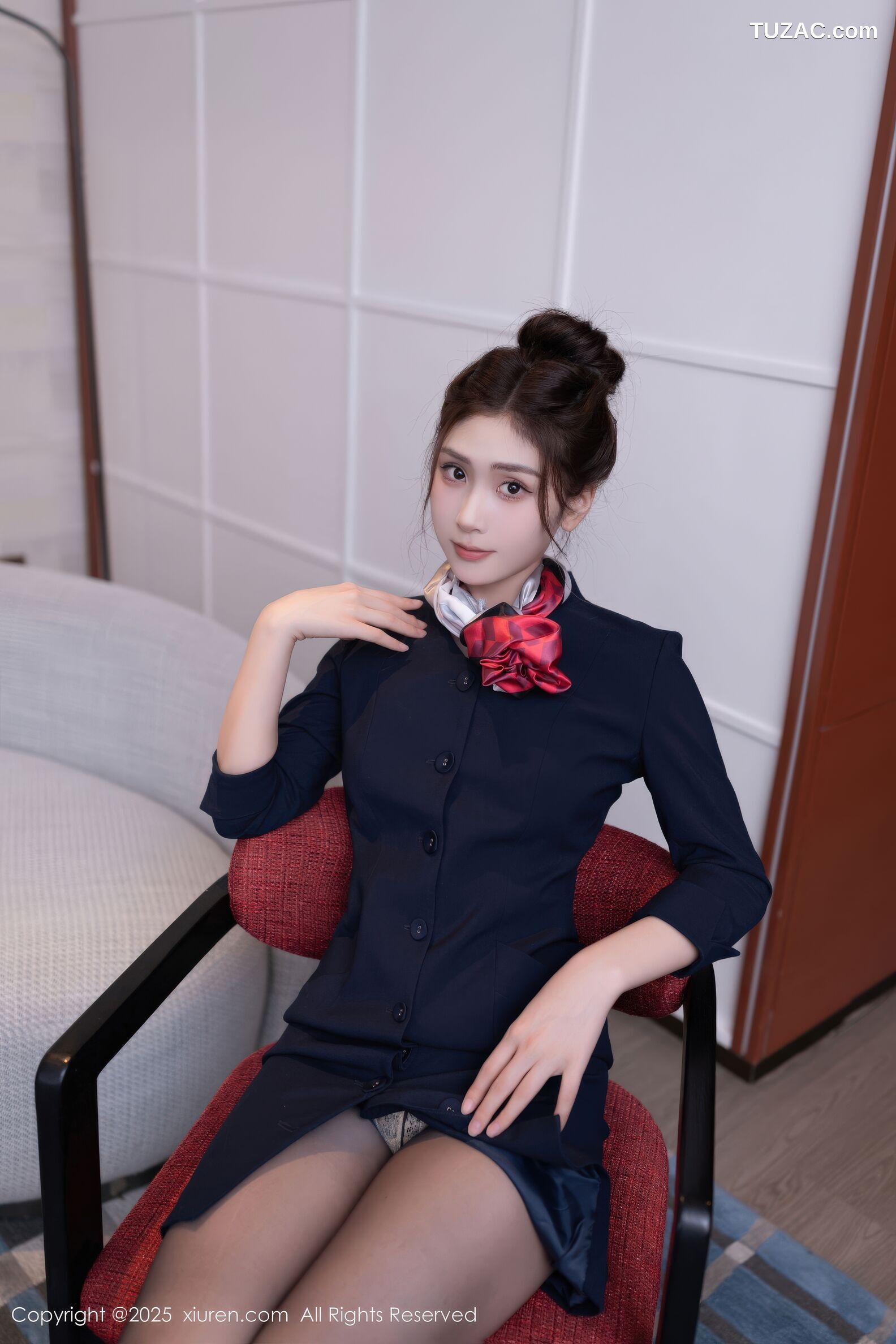 XiuRen秀人网-10982-刘婷婷-空姐深蓝裙装制服肉色内衣-2025.11.13