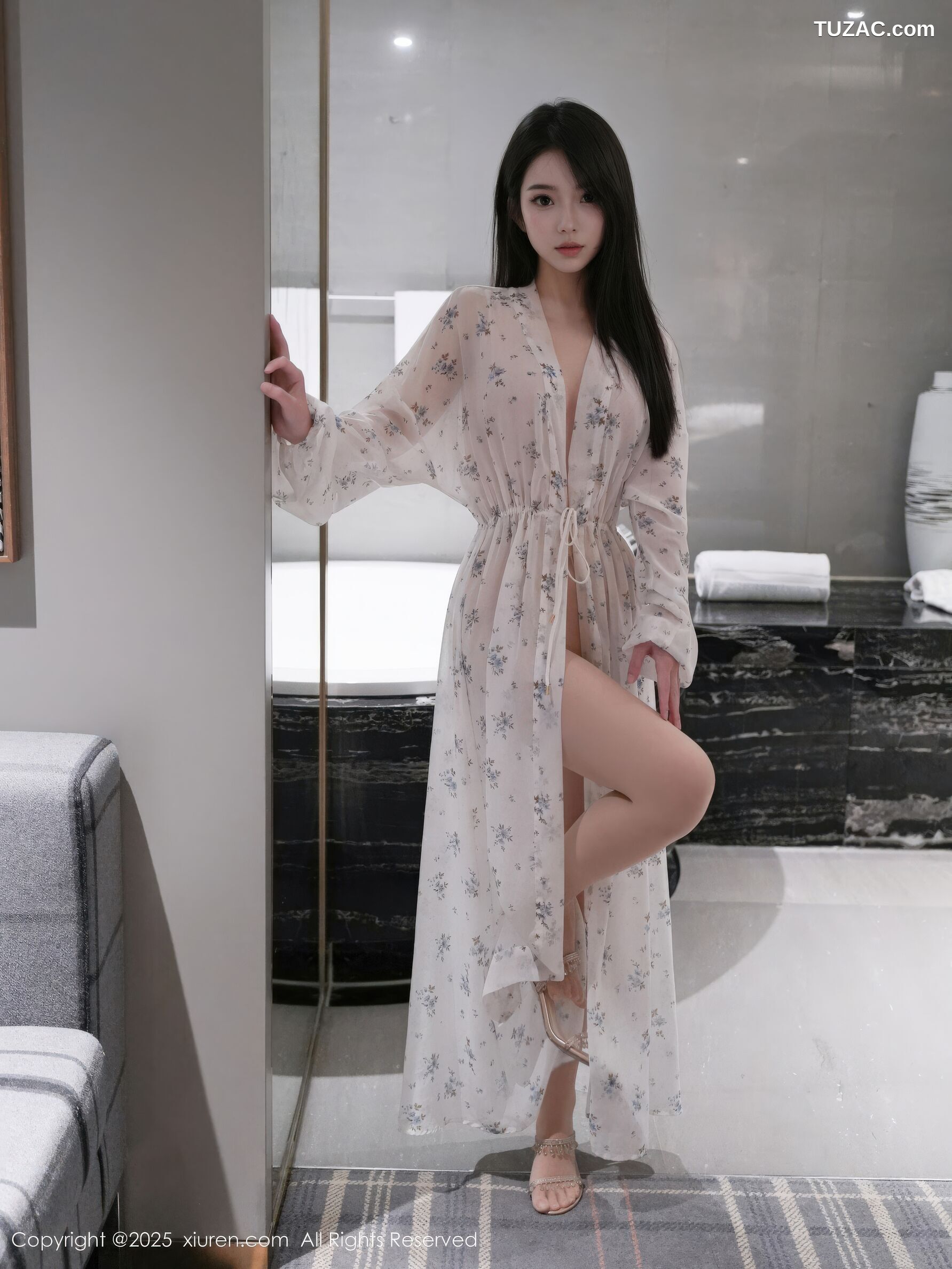 XiuRen秀人网-10988-烧烧小桃-抹胸蓝色连衣裙-轻透白纱睡袍-2025.11.14