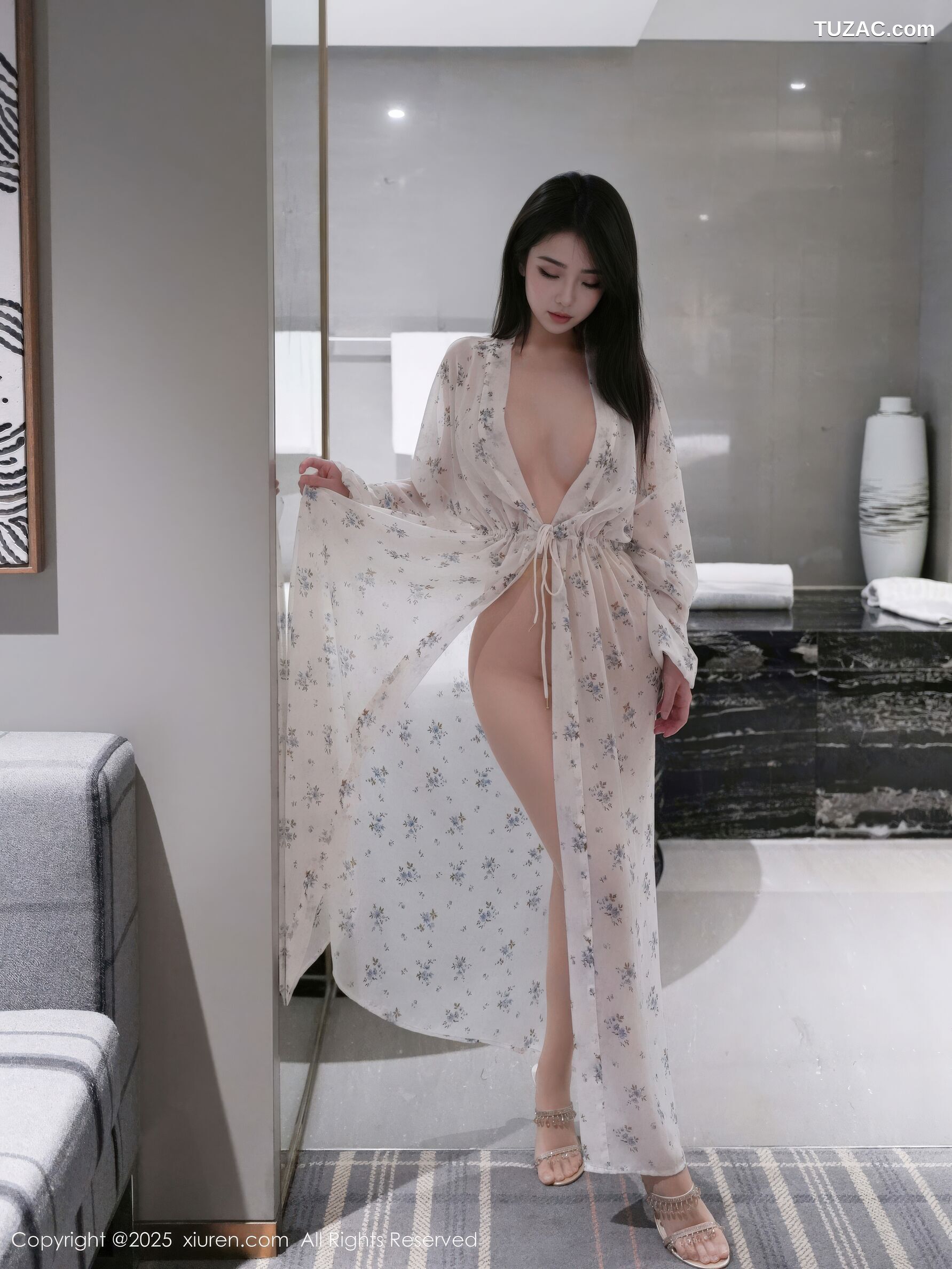XiuRen秀人网-10988-烧烧小桃-抹胸蓝色连衣裙-轻透白纱睡袍-2025.11.14