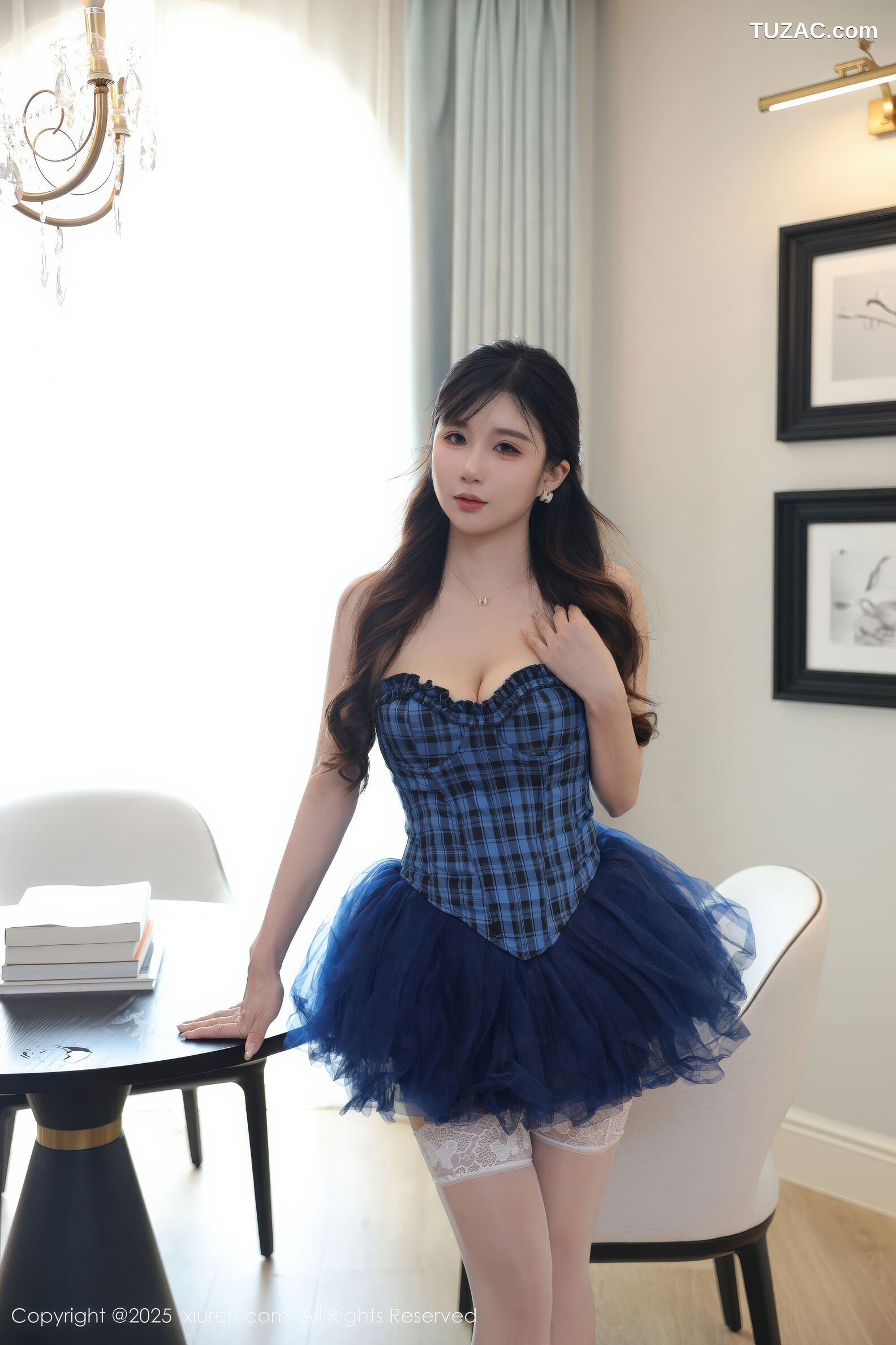 XiuRen秀人网-10990-小肉肉咪-童颜少女蓝色蓬蓬裙白色内衣白色丝袜-2025.11.14