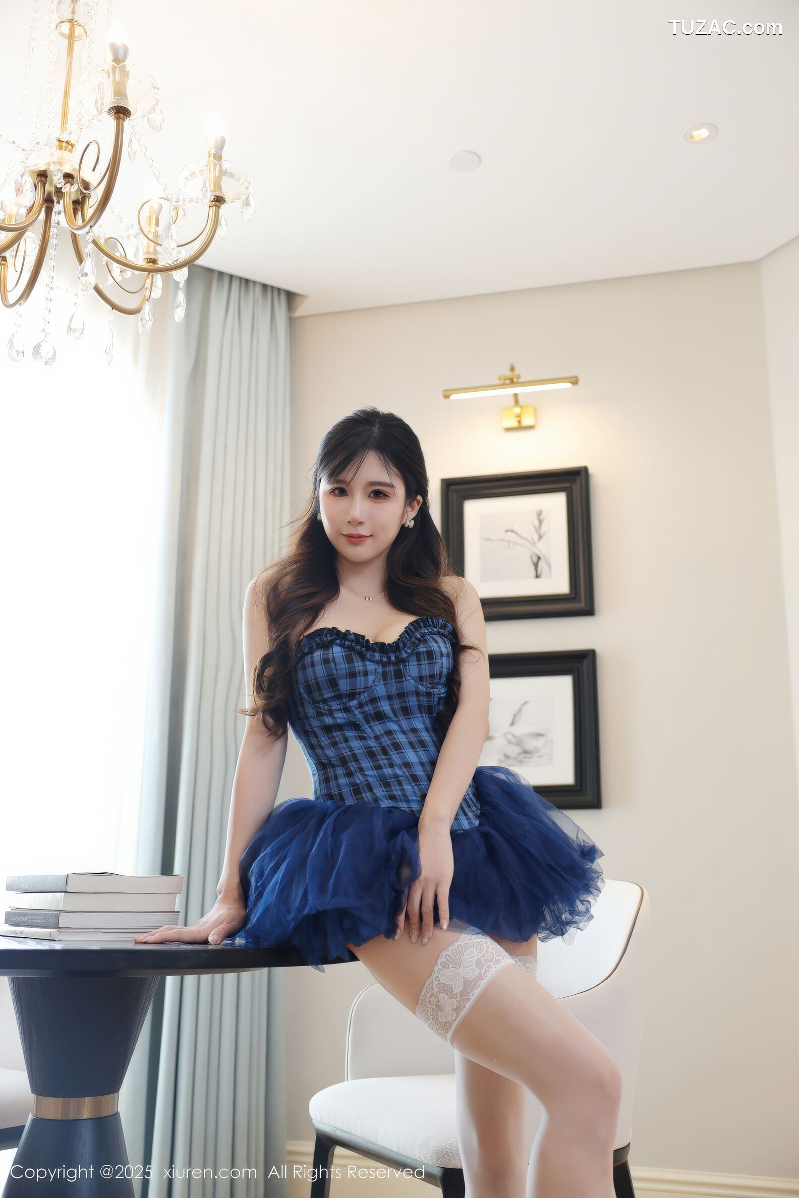 XiuRen秀人网-10990-小肉肉咪-童颜少女蓝色蓬蓬裙白色内衣白色丝袜-2025.11.14
