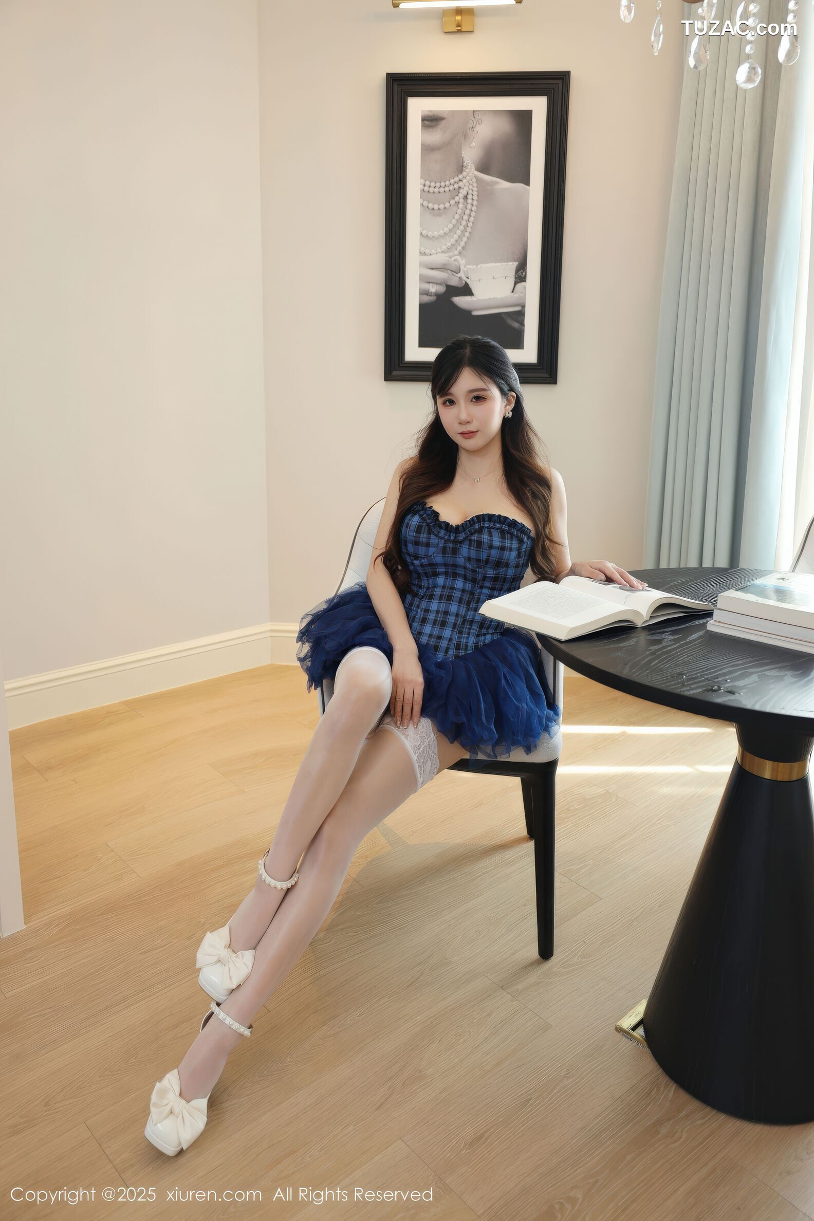 XiuRen秀人网-10990-小肉肉咪-童颜少女蓝色蓬蓬裙白色内衣白色丝袜-2025.11.14