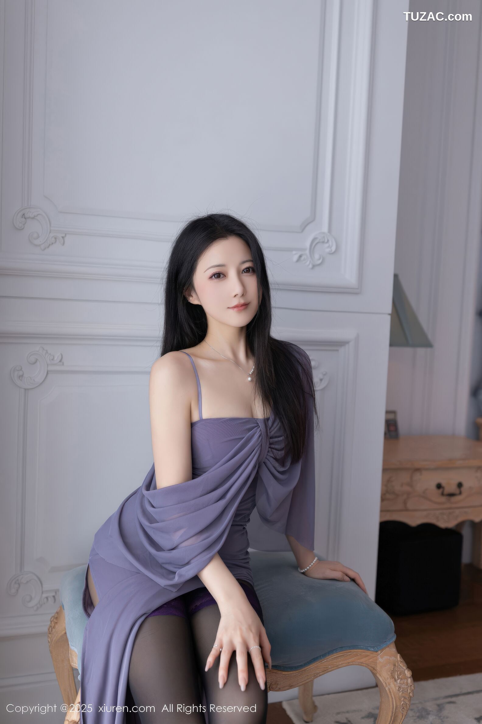 XiuRen秀人网-10992-鱼子酱Fish-灰紫色连衣裙紫色吊袜带黑丝-2025.11.14